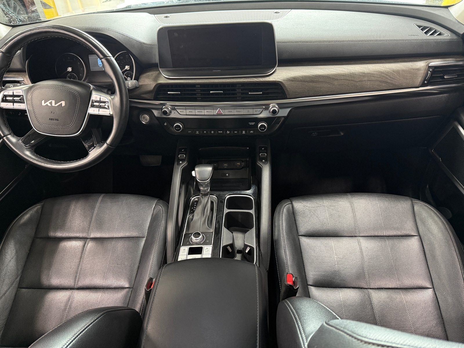 Thumbnail: 2022 Kia Telluride - 2