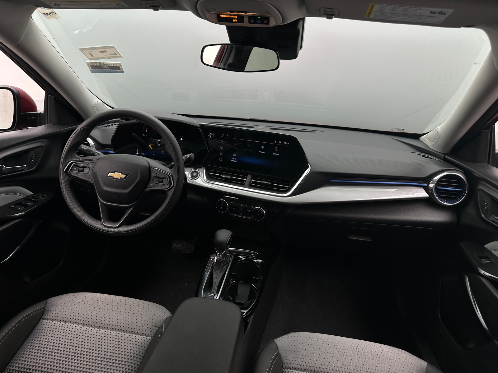 Thumbnail: 2024 Chevrolet Trax - 3