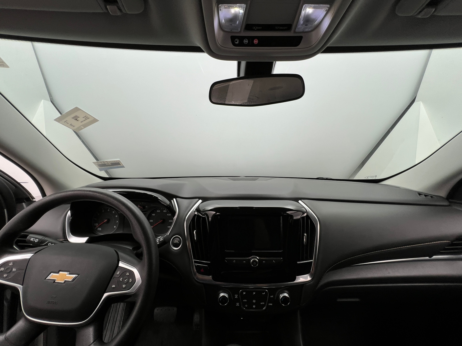 Thumbnail: 2021 Chevrolet Traverse - 3