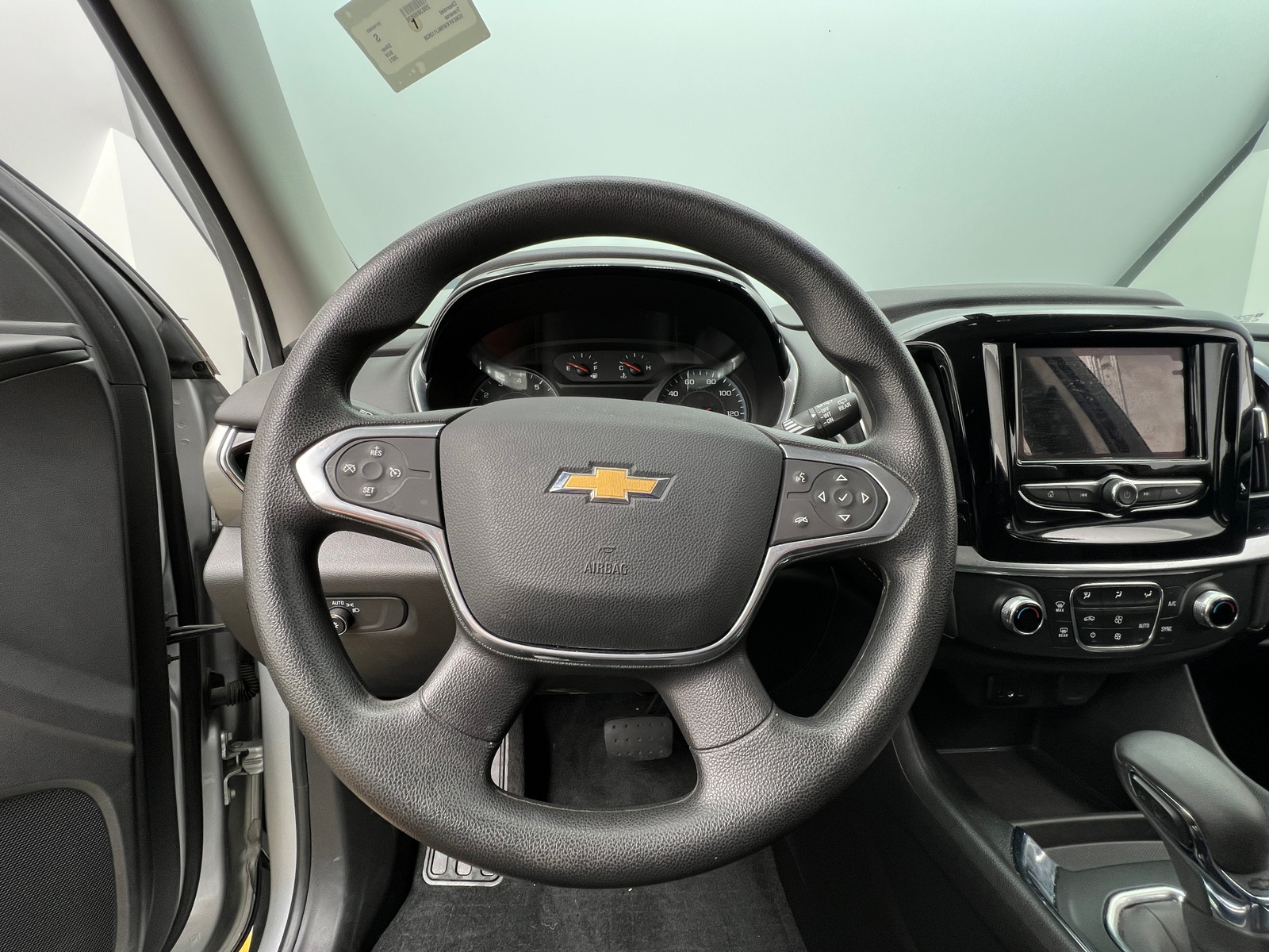 Thumbnail: 2021 Chevrolet Traverse - 5