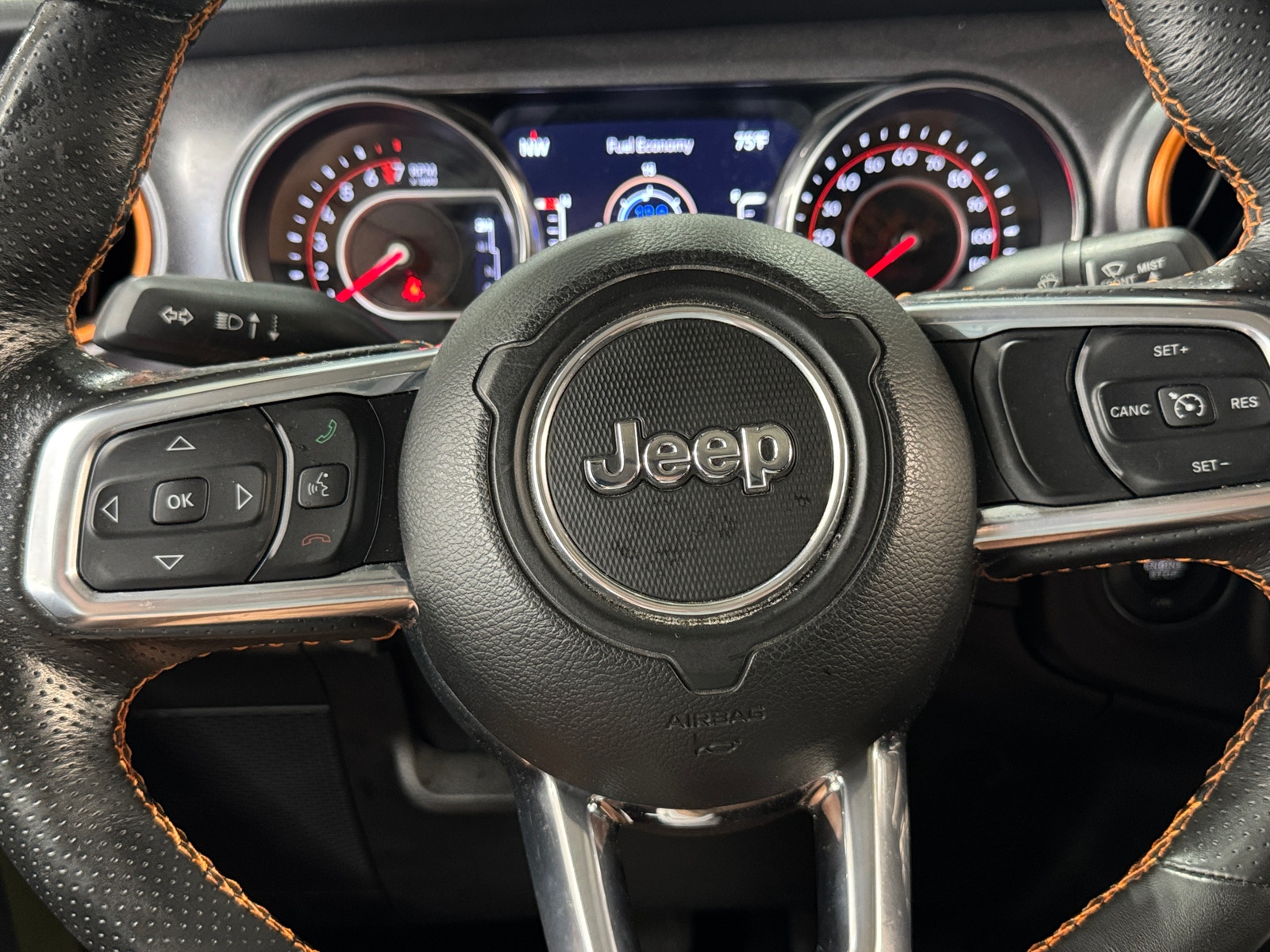 Thumbnail: 2022 Jeep Gladiator - 4