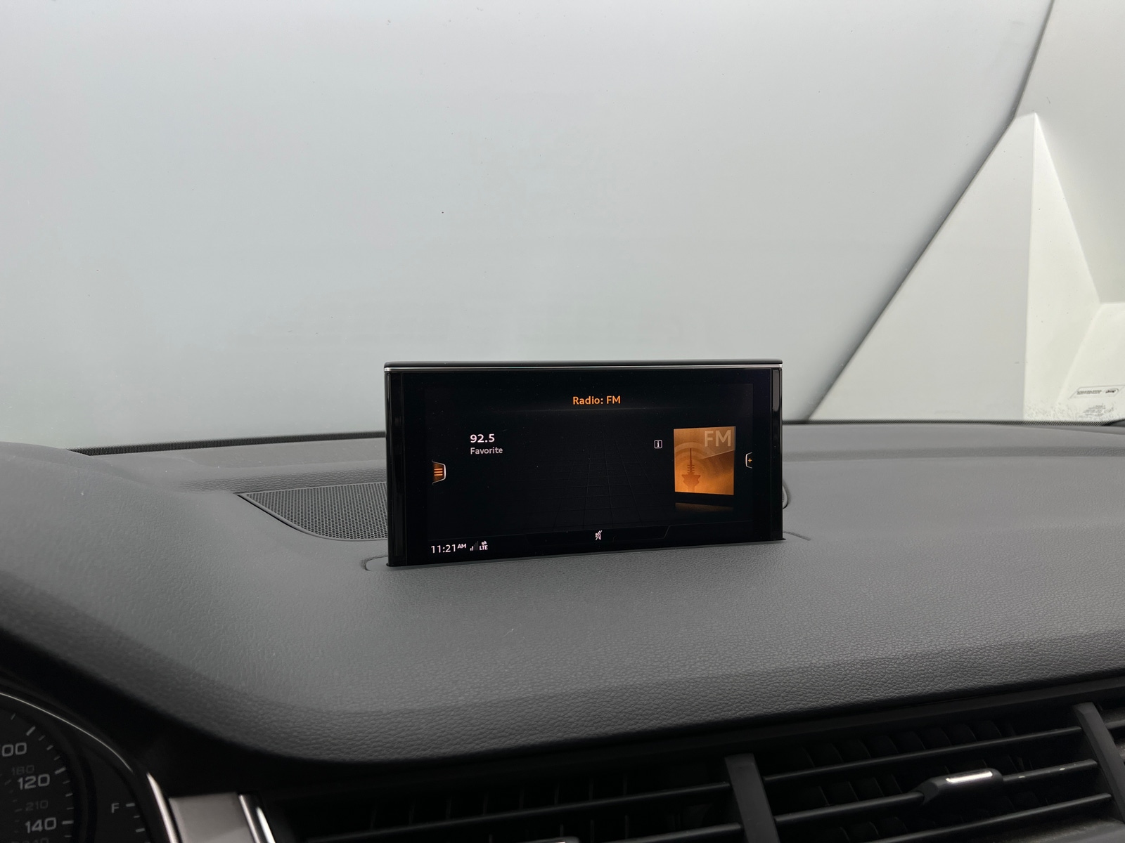 Thumbnail: 2019 Audi Q7 - 3