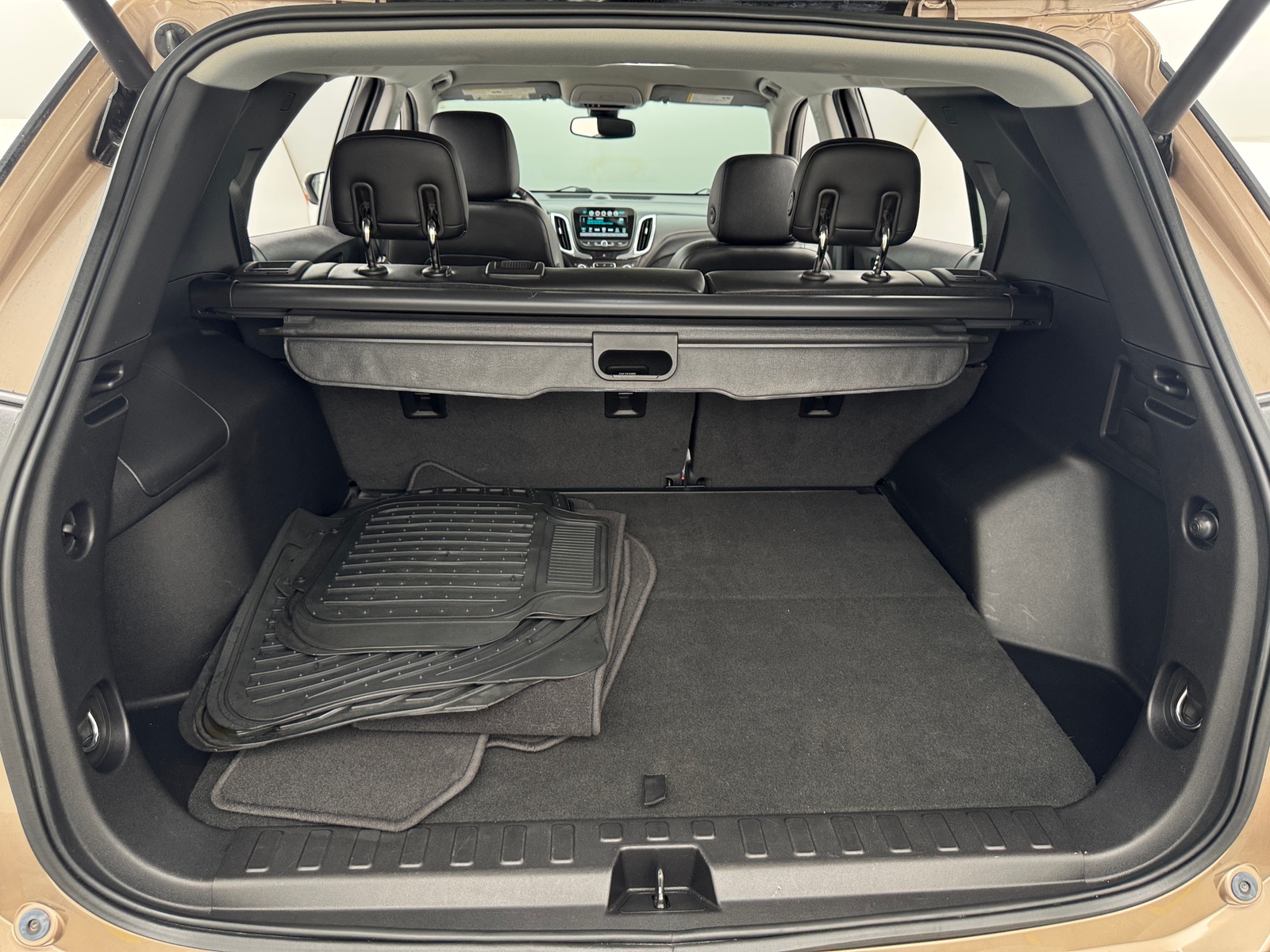 Thumbnail: 2018 Chevrolet Equinox - 6