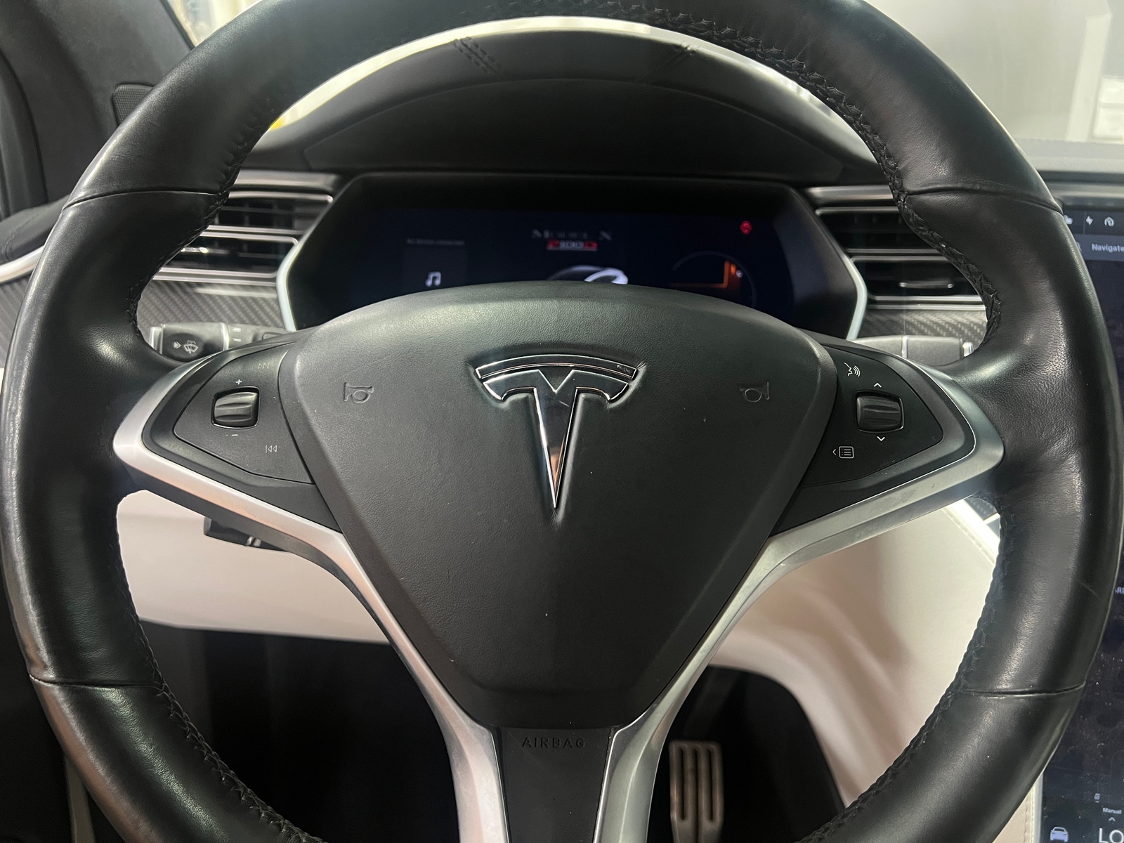 Thumbnail: 2018 Tesla Model X - 4