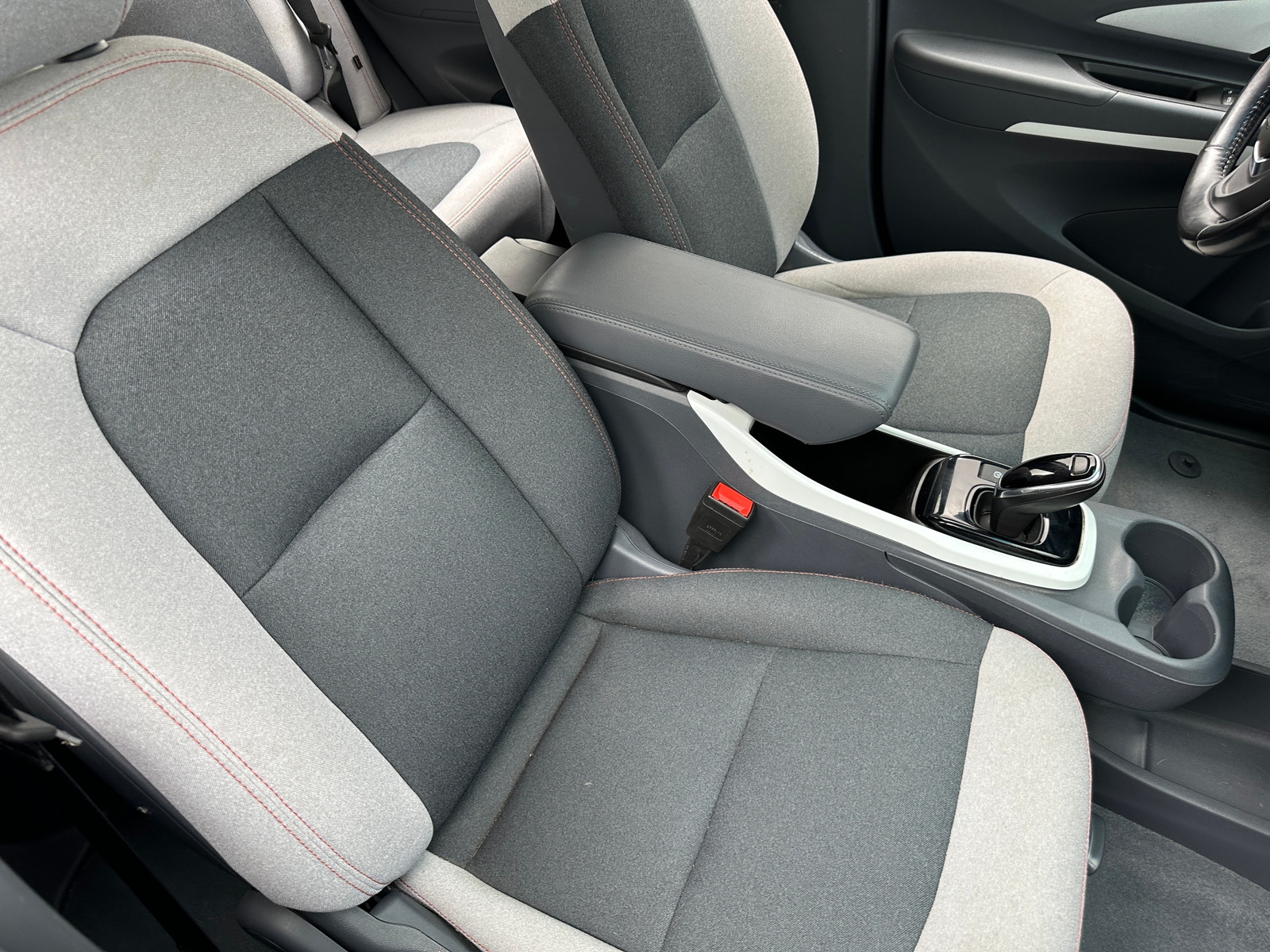 Thumbnail: 2021 Chevrolet Bolt EV - 2