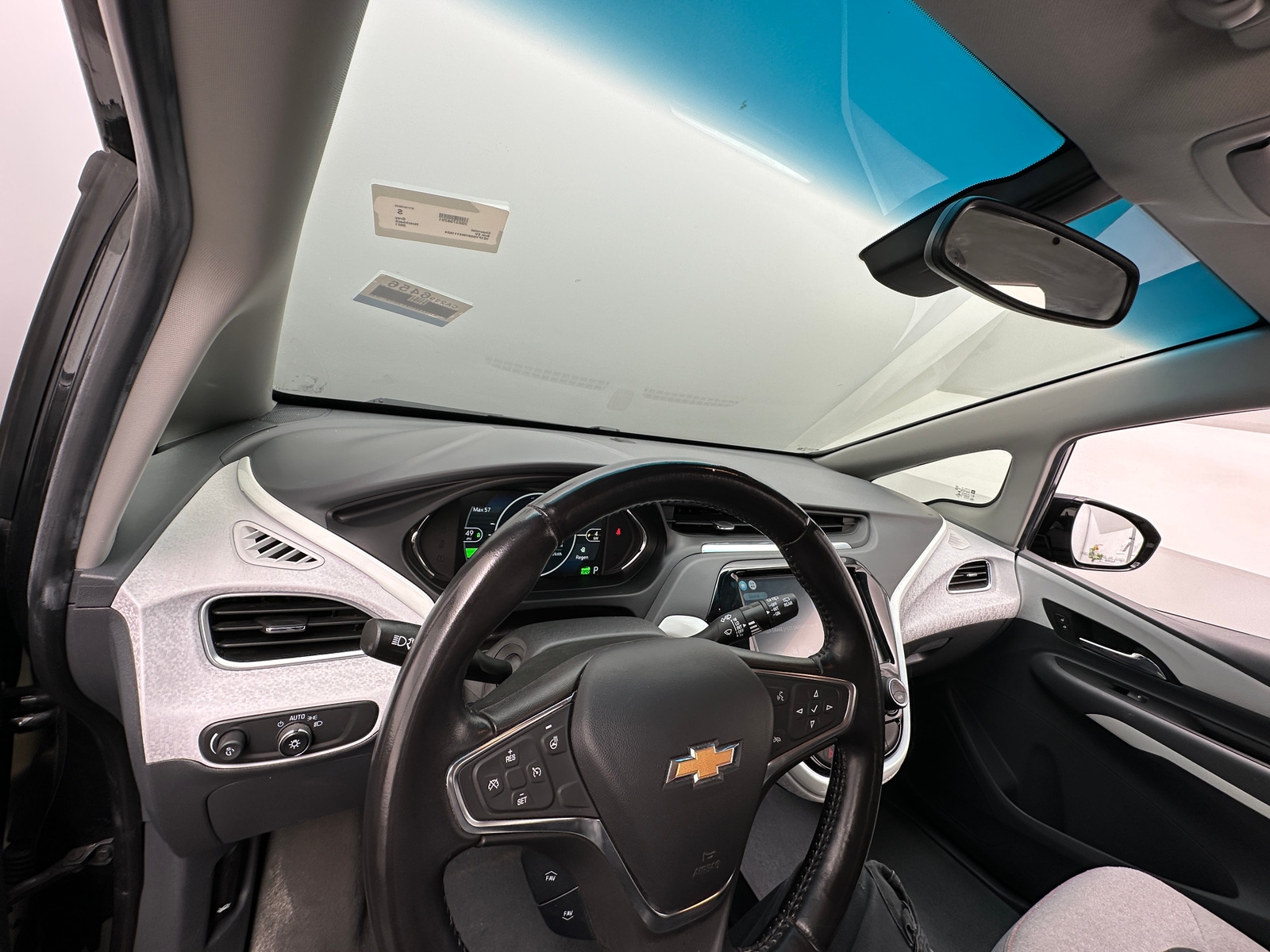 Thumbnail: 2021 Chevrolet Bolt EV - 3