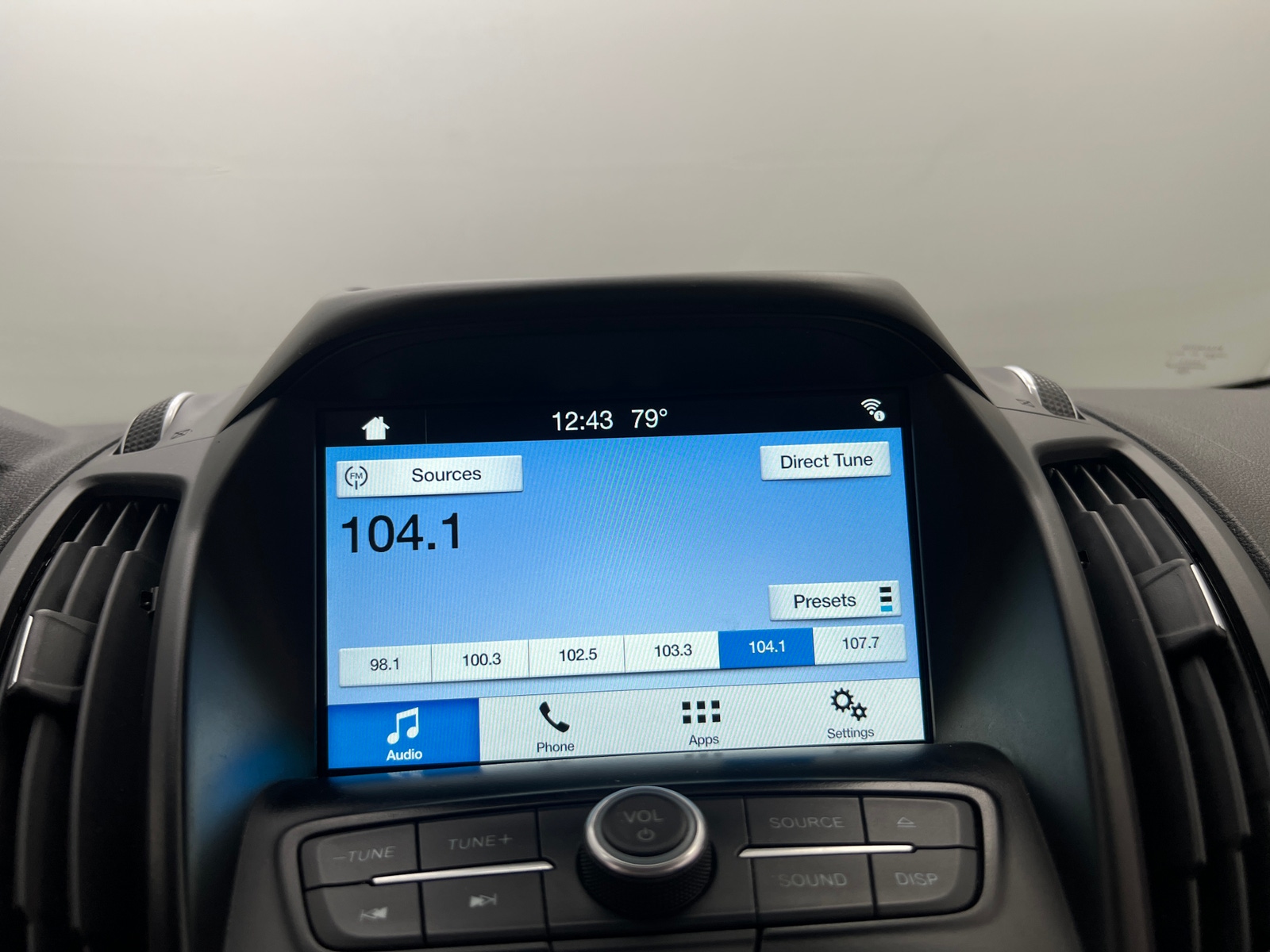 Thumbnail: 2017 Ford Escape - 4
