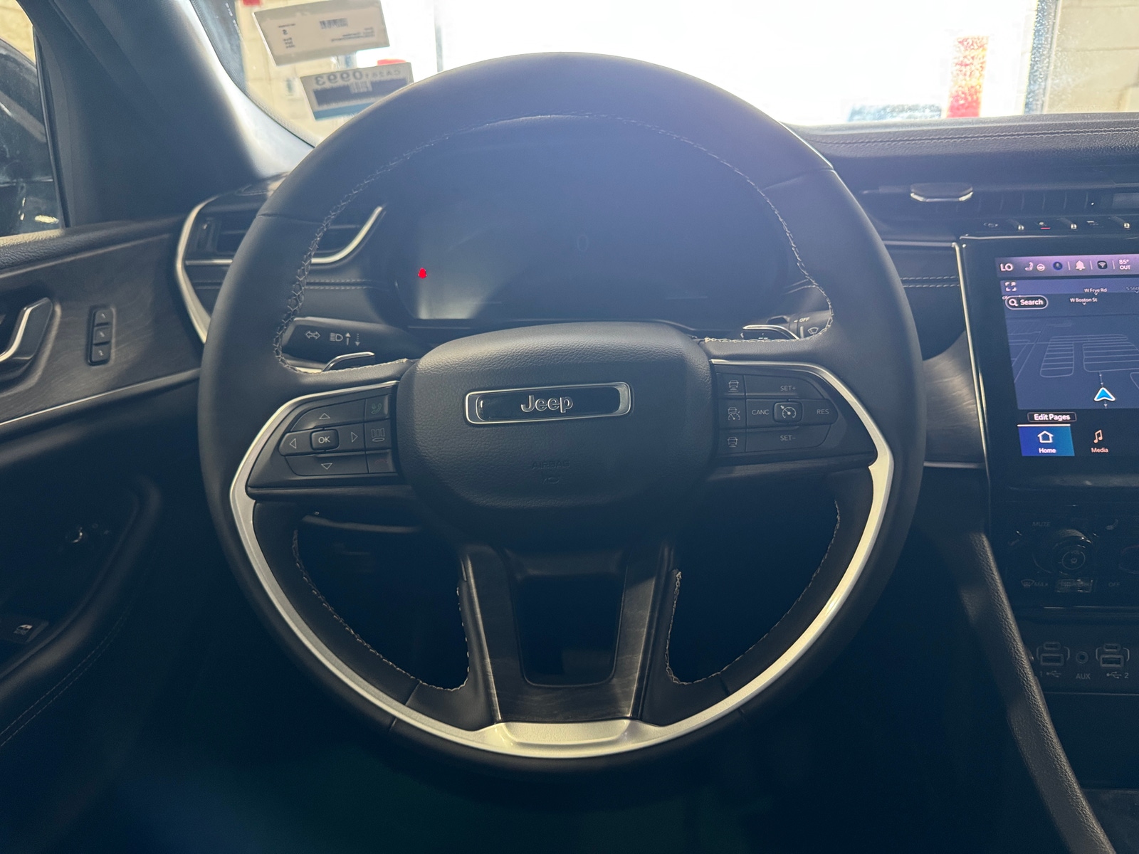 Thumbnail: 2024 Jeep Grand Cherokee - 4