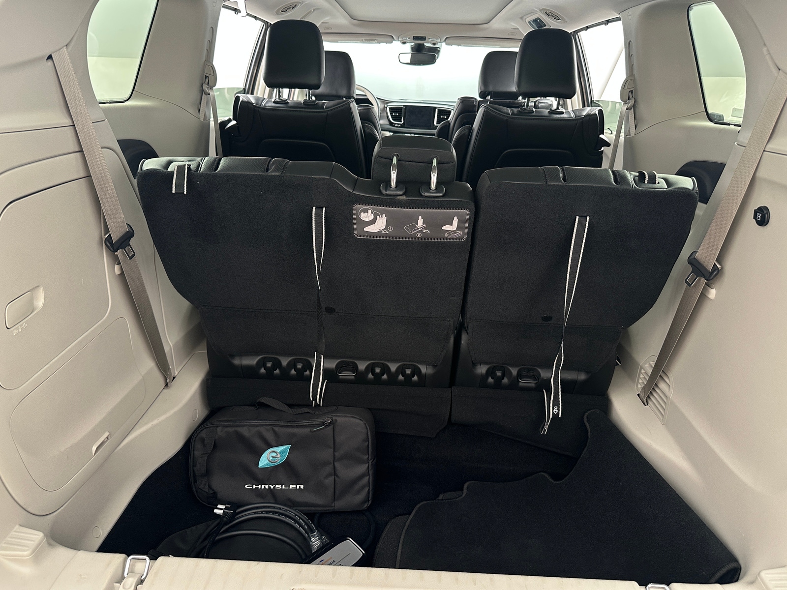 Thumbnail: 2018 Chrysler Pacifica - 6