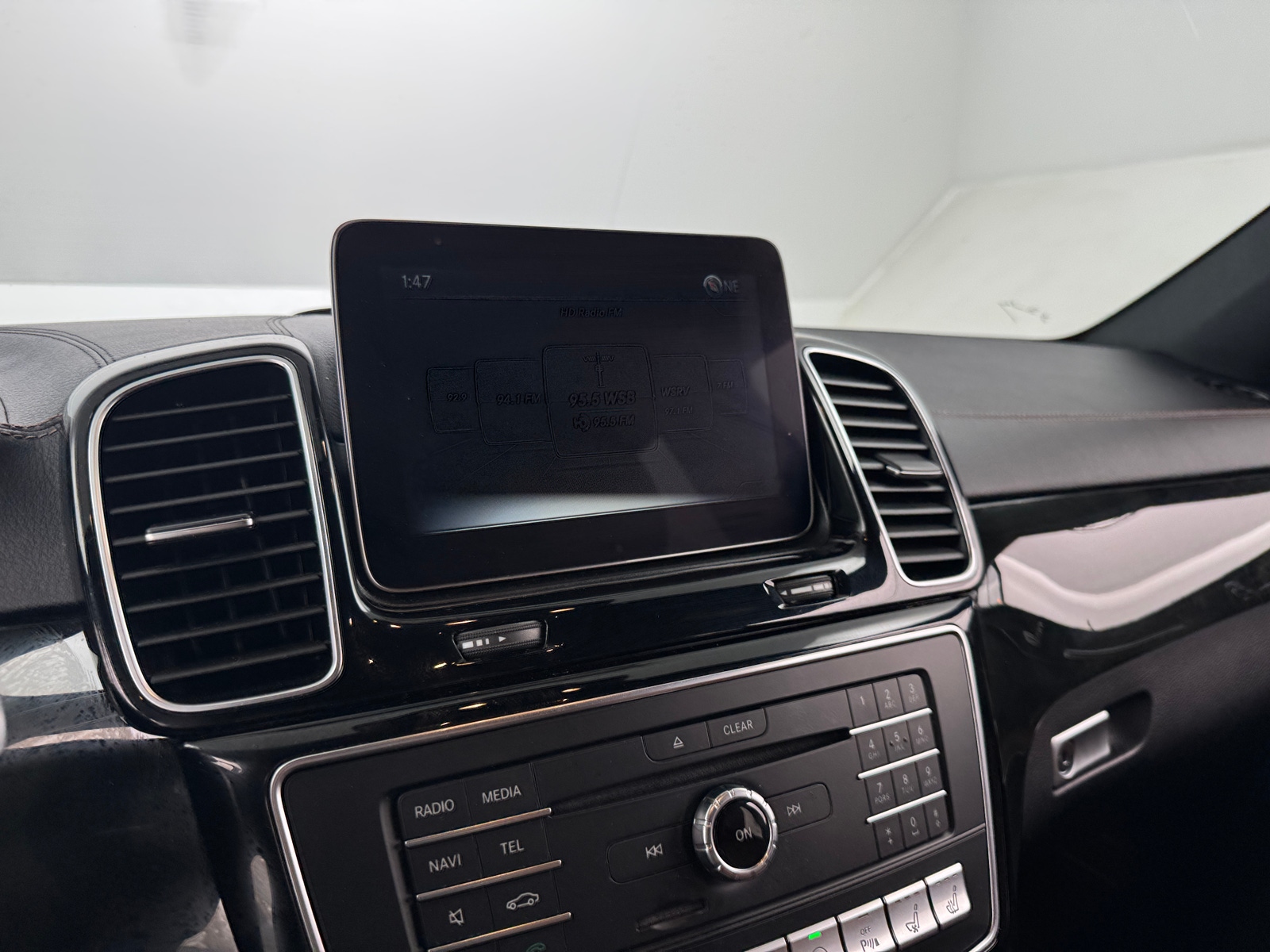Thumbnail: 2018 Mercedes-Benz GLS - 3