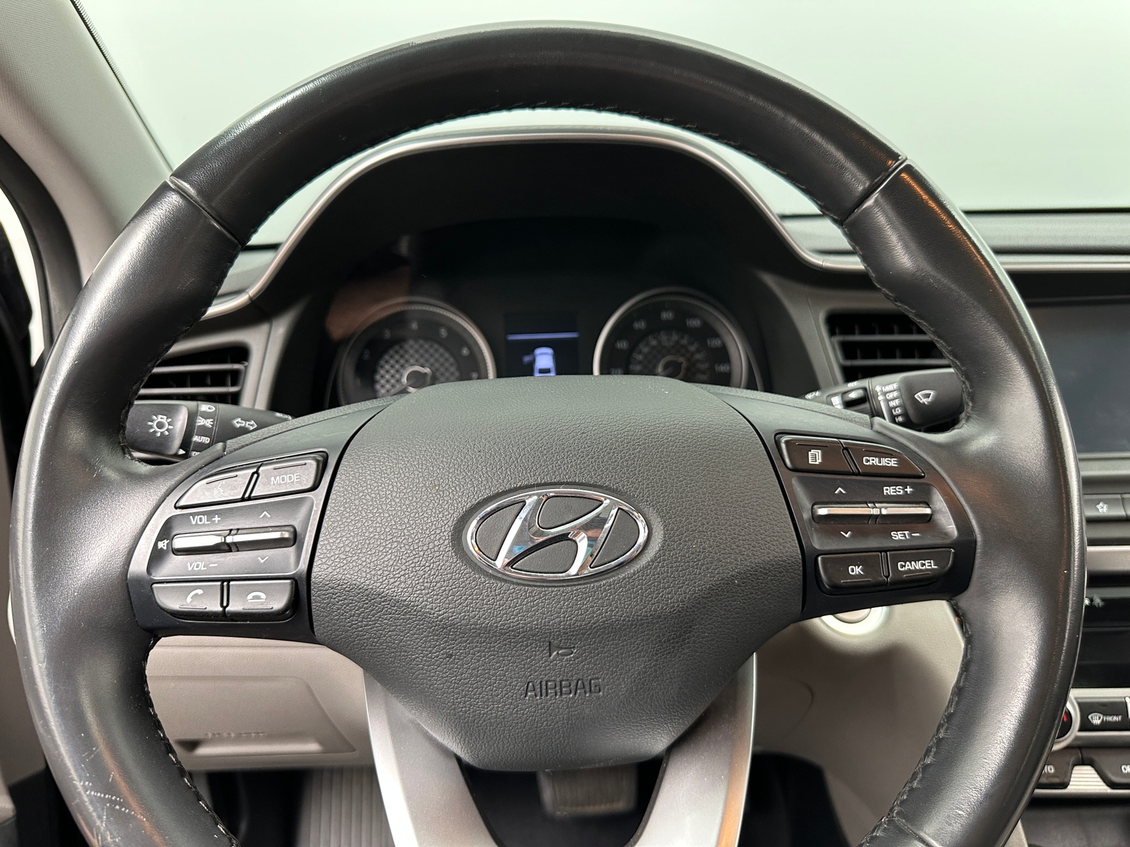 Thumbnail: 2019 Hyundai Elantra - 5