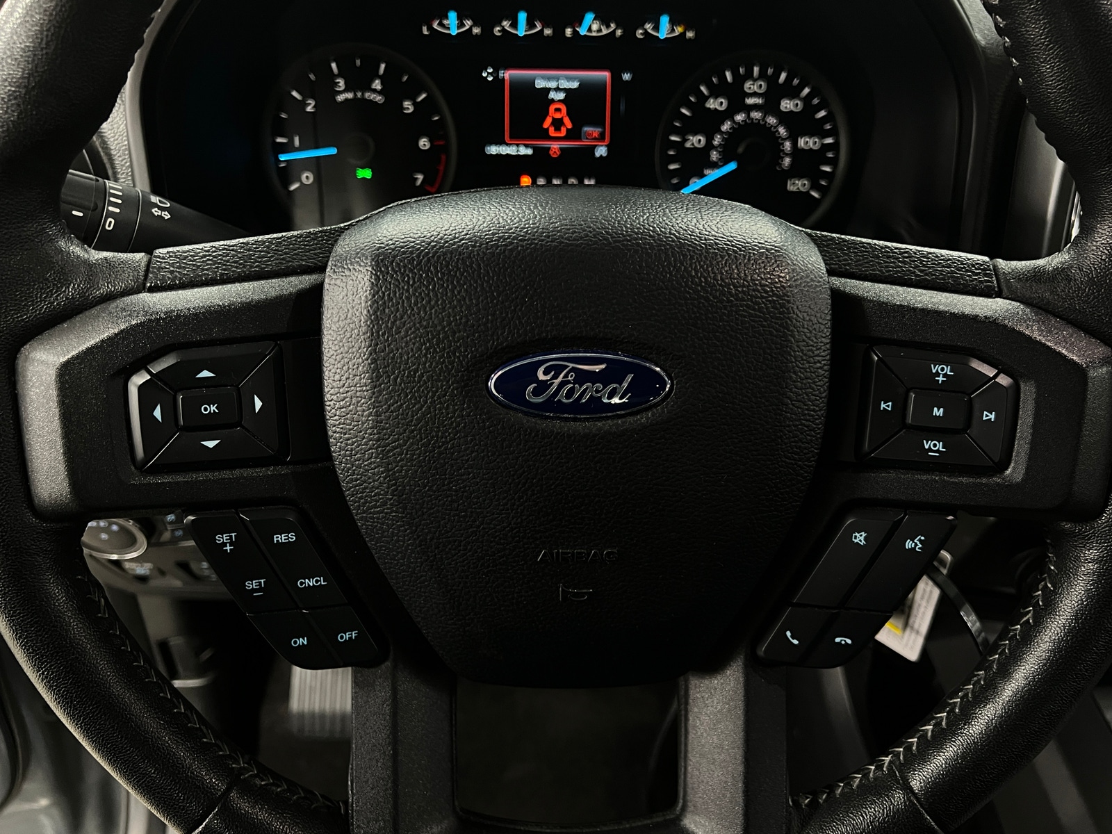 Thumbnail: 2019 Ford Econoline - 5