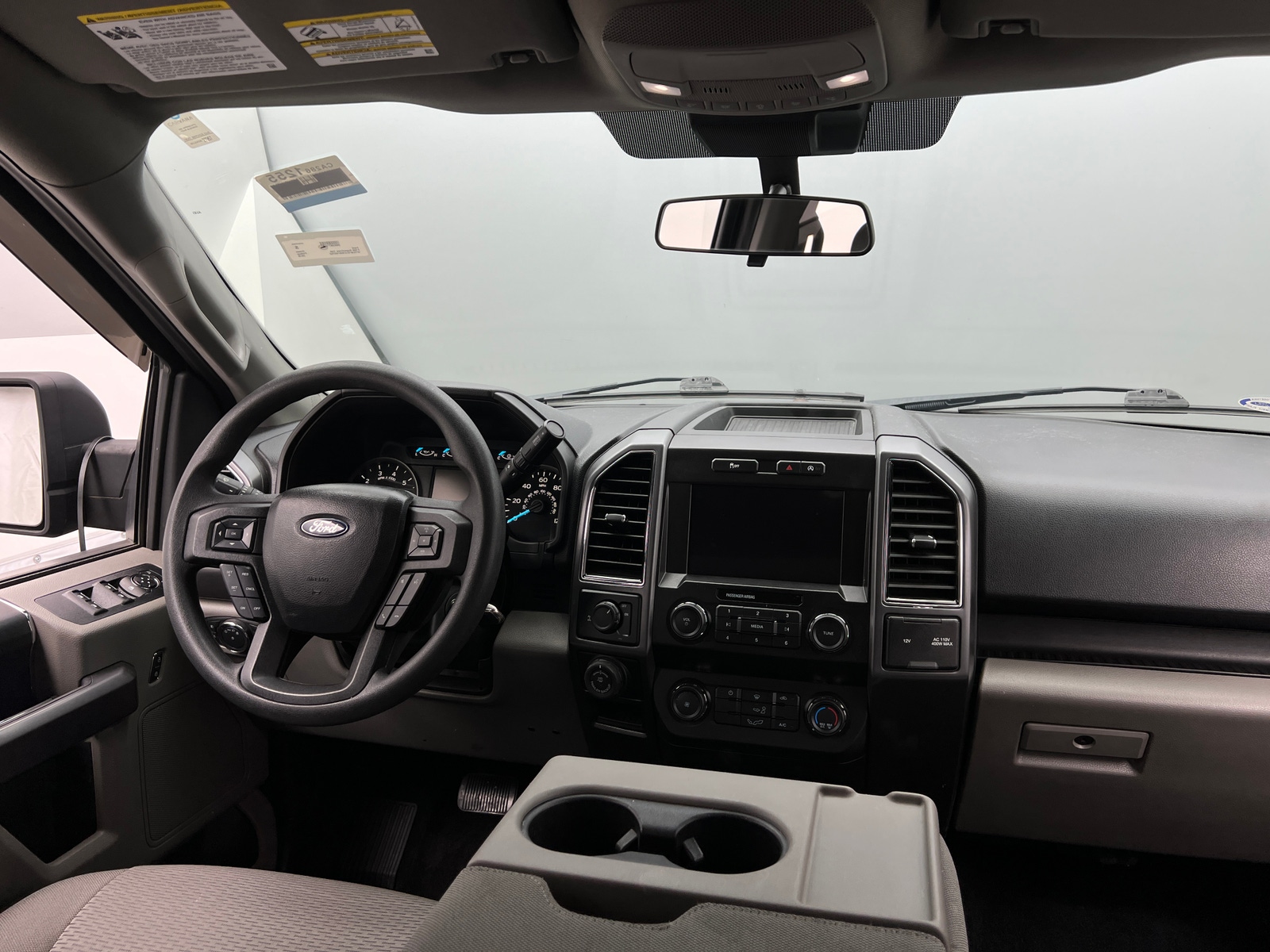 Thumbnail: 2019 Ford Econoline - 3