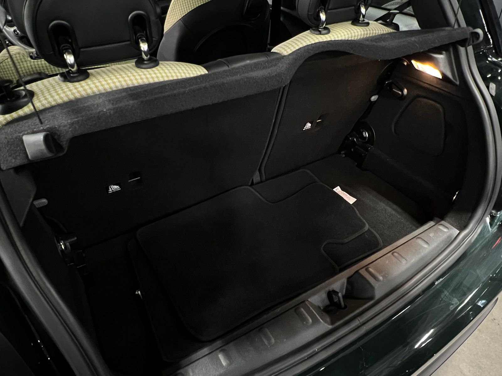 Thumbnail: 2023 MINI Cooper Hardtop - 6