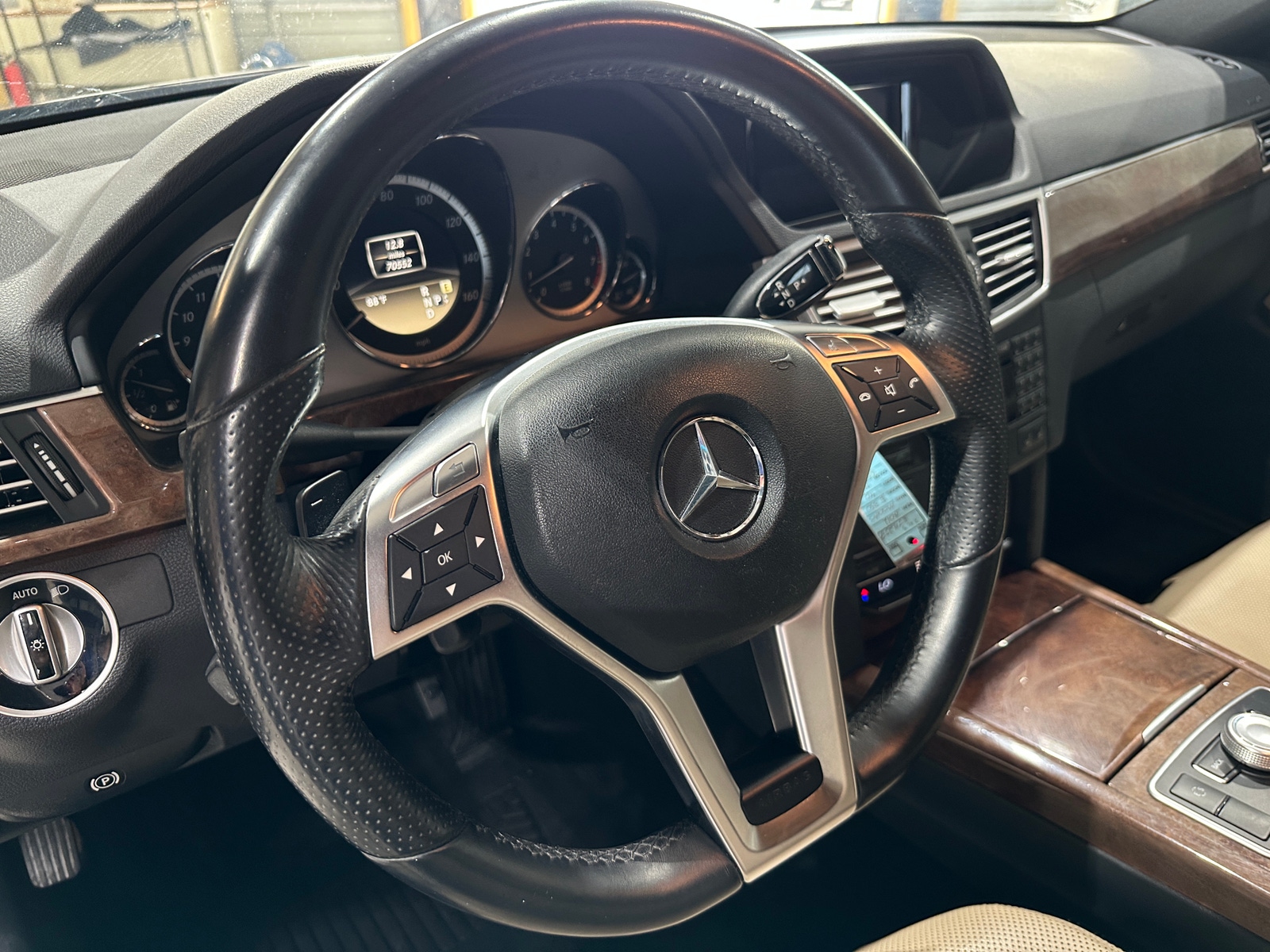Thumbnail: 2012 Mercedes-Benz E-Class - 4