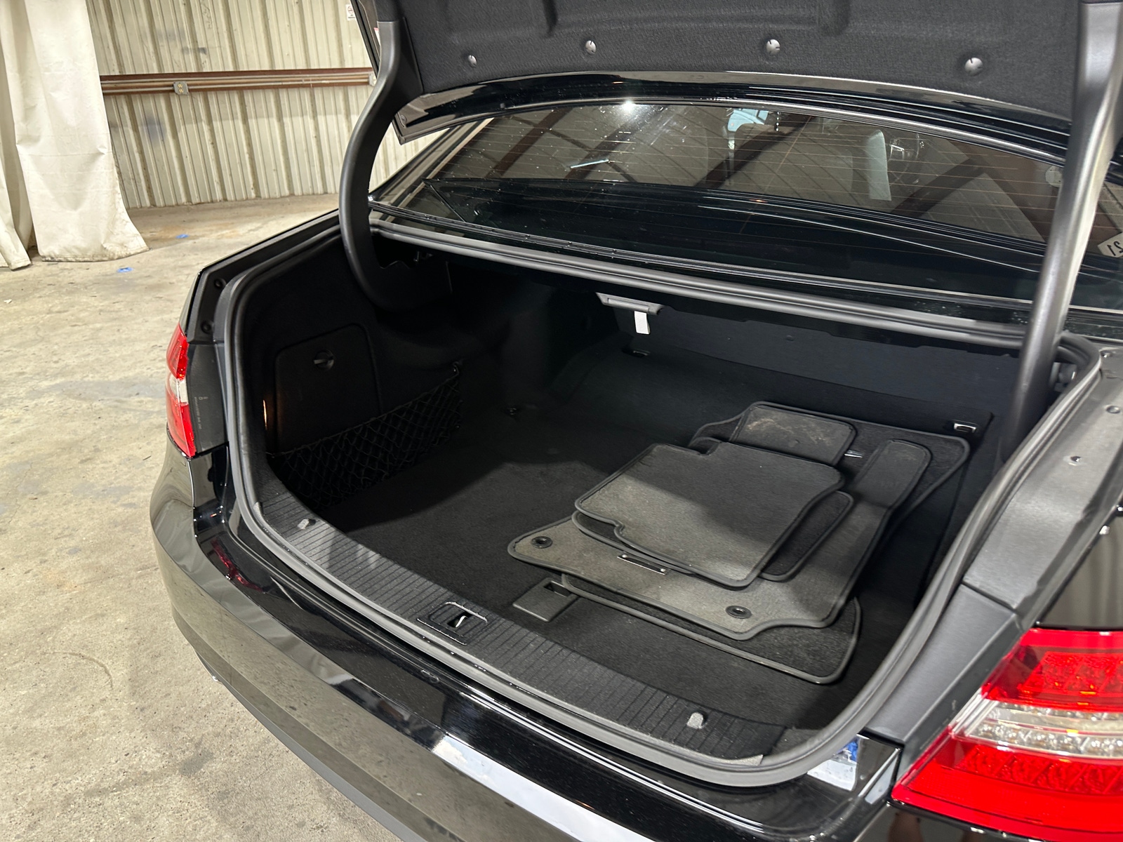 Thumbnail: 2012 Mercedes-Benz E-Class - 6