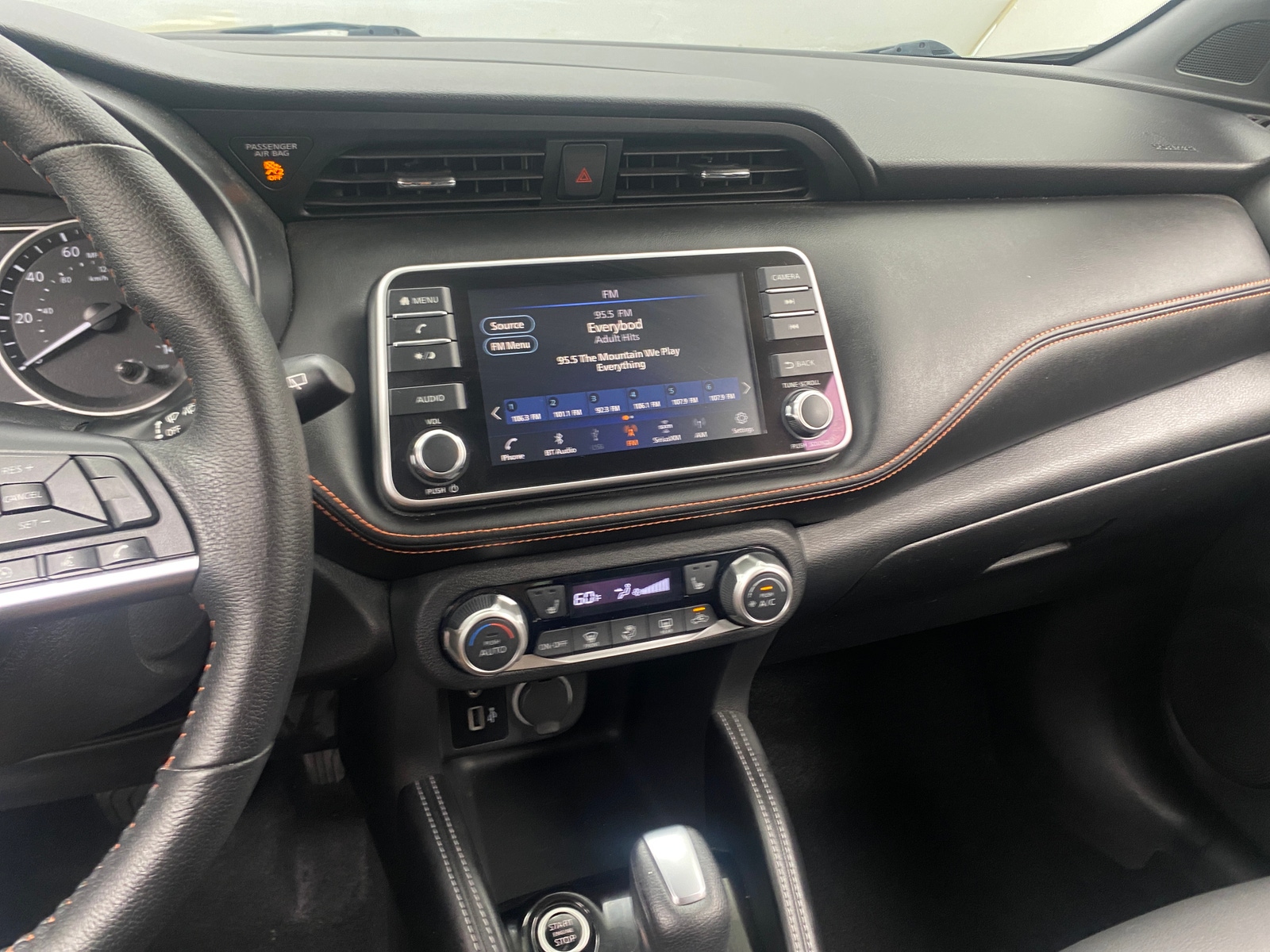 Thumbnail: 2020 Nissan Kicks - 3