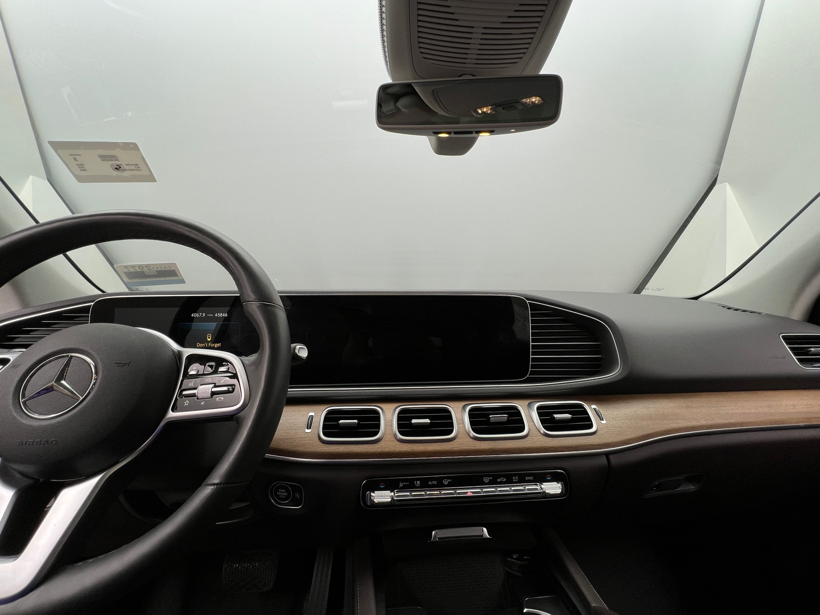 Thumbnail: 2020 Mercedes-Benz GLE - 2