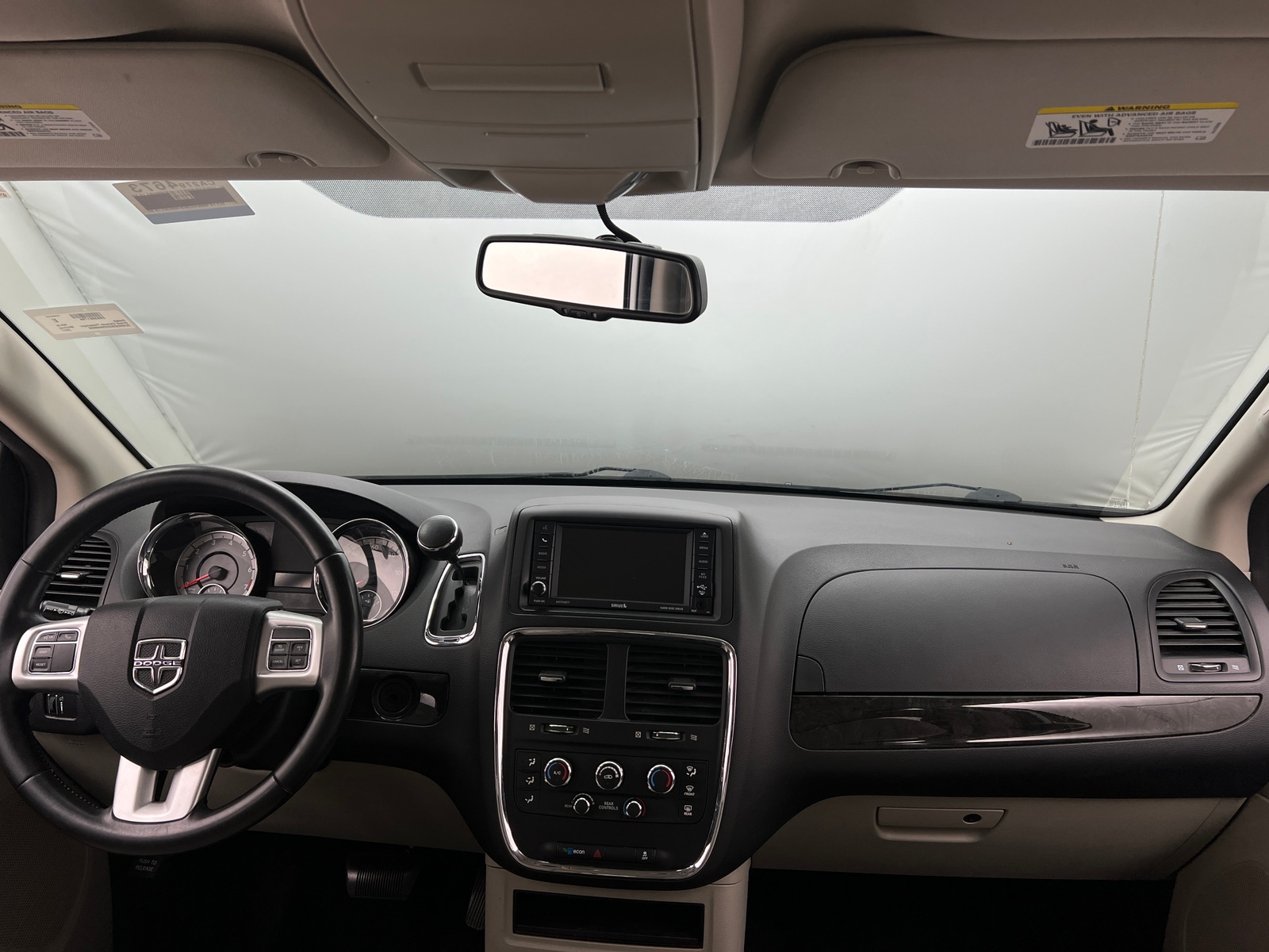 Thumbnail: 2017 Dodge Grand Caravan - 3