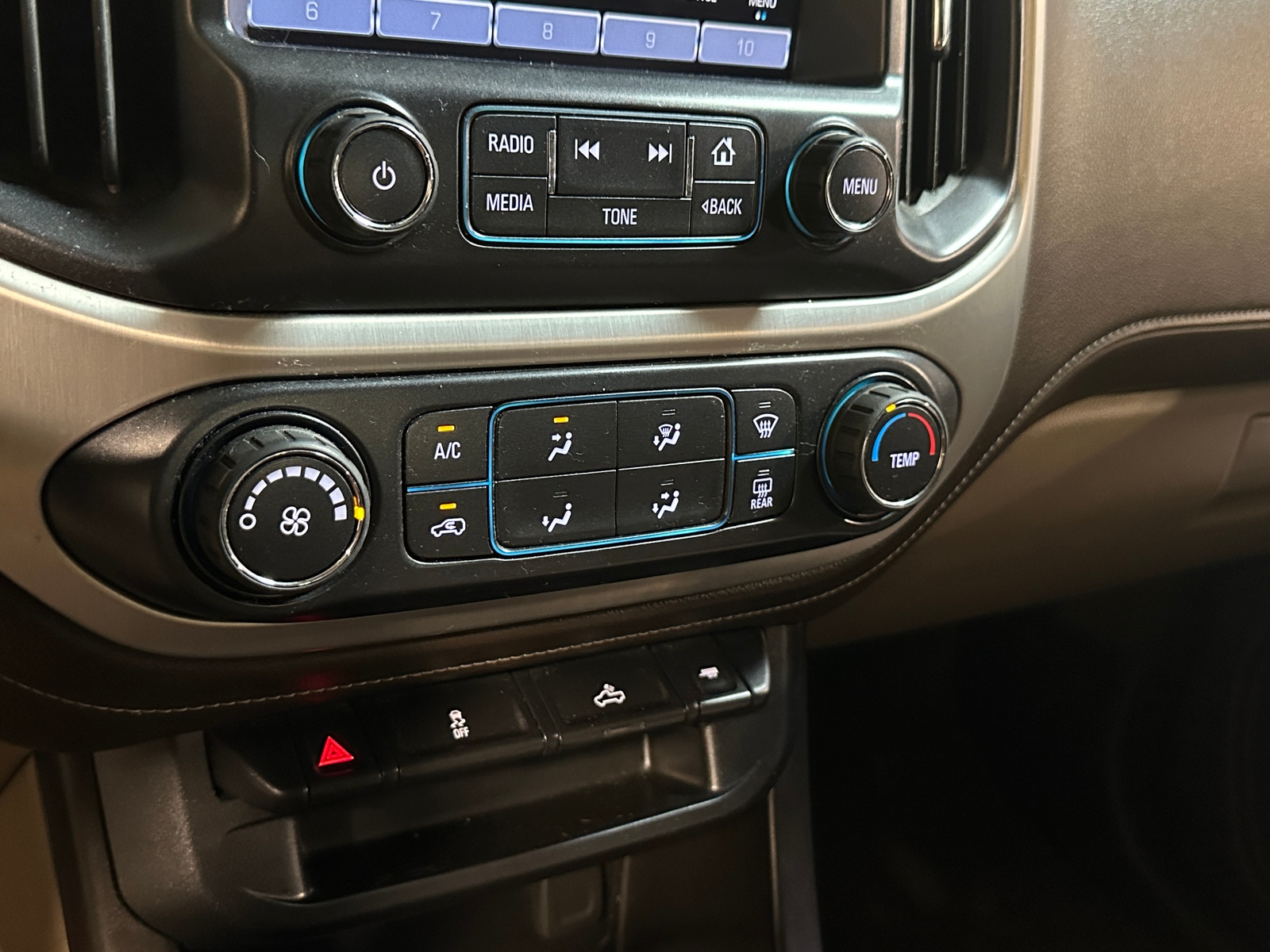 Thumbnail: 2018 GMC Canyon - 4