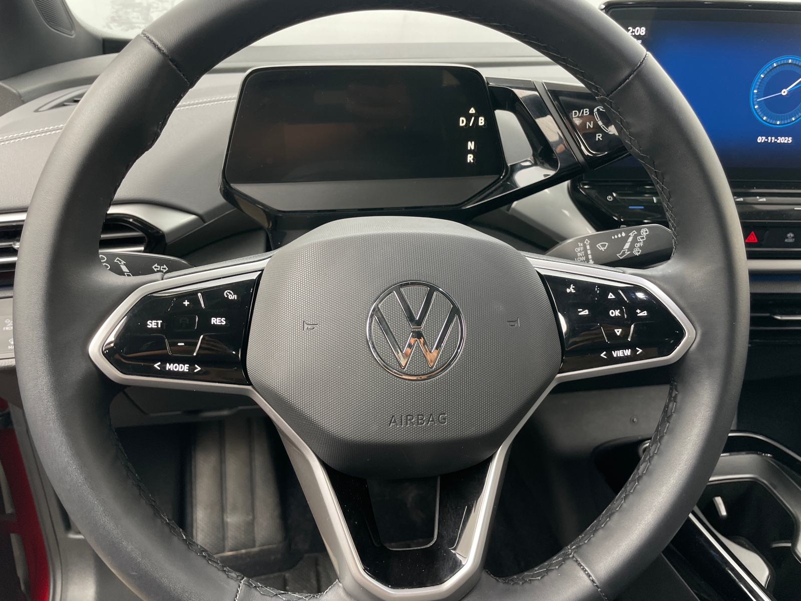 Thumbnail: 2023 Volkswagen ID.4 - 4