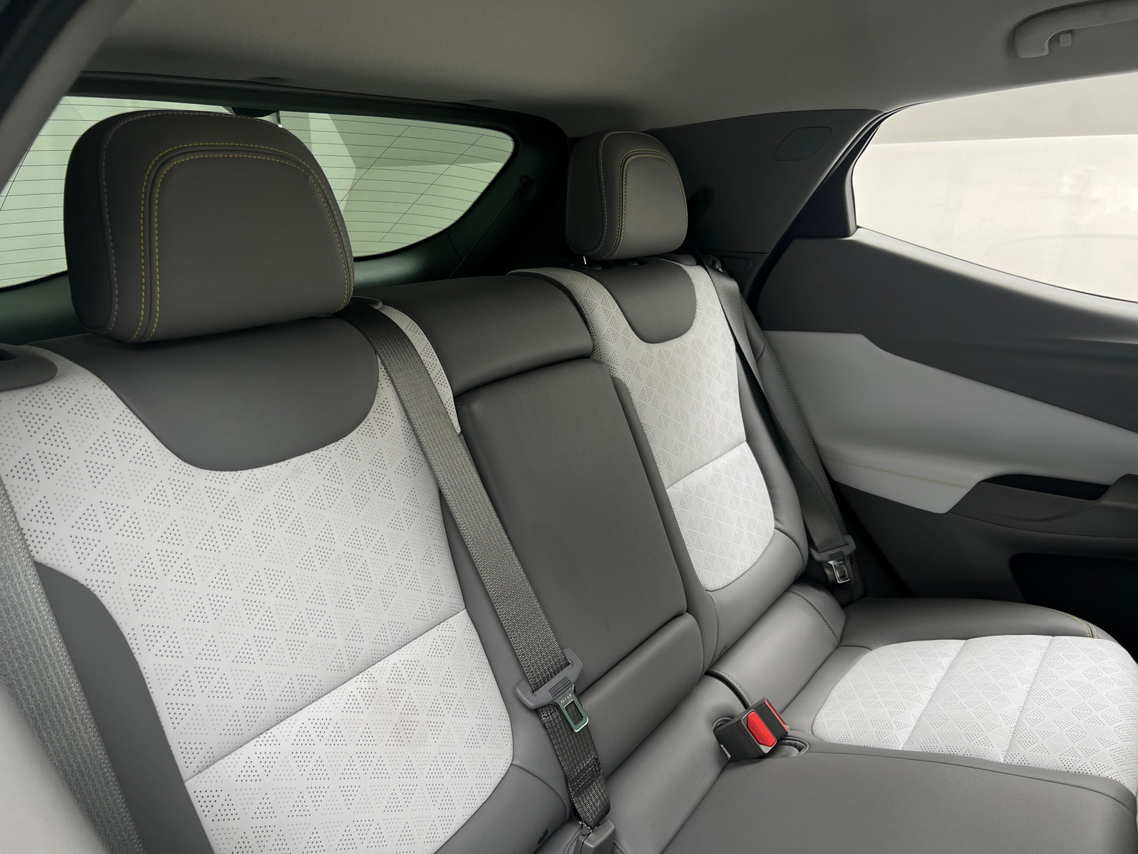 Thumbnail: 2023 Chevrolet Bolt EUV - 5