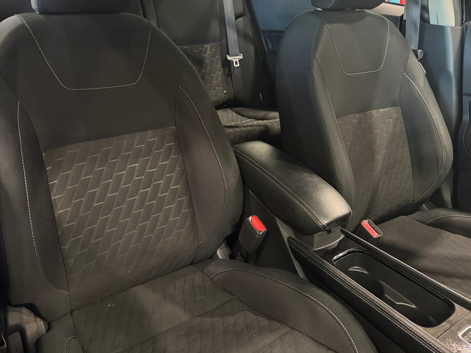 Thumbnail: 2023 Nissan Kicks - 2