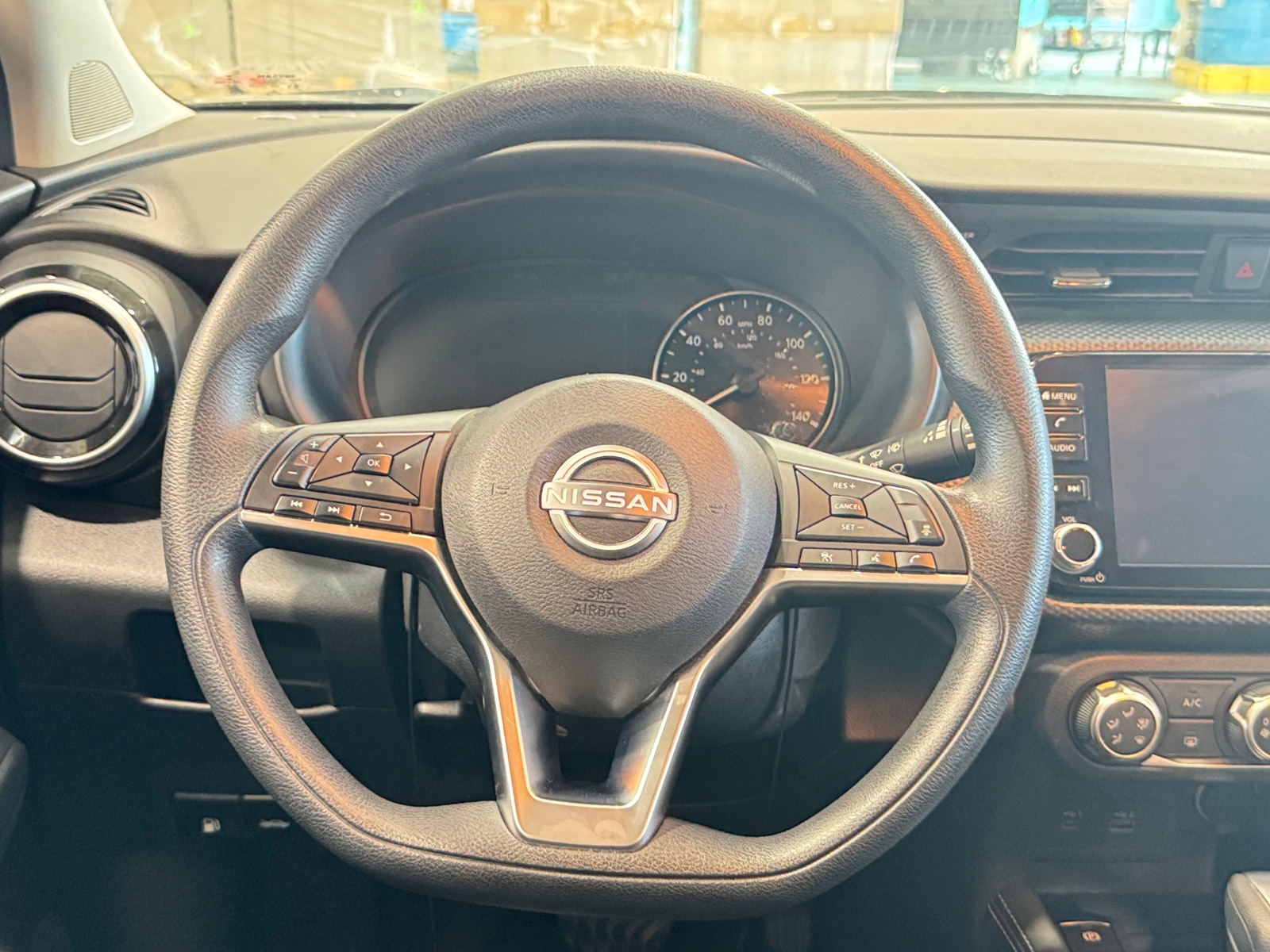 Thumbnail: 2023 Nissan Kicks - 5