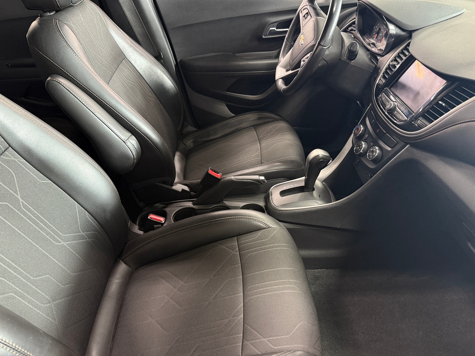 Thumbnail: 2020 Chevrolet Trax - 2