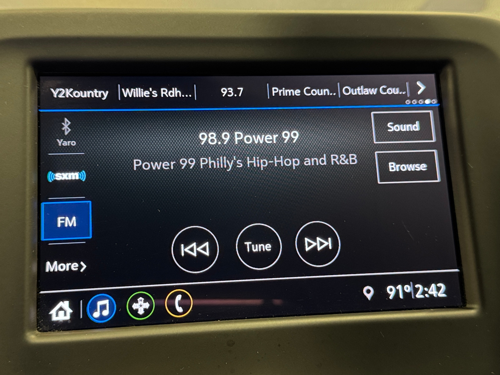 Thumbnail: 2019 Chevrolet Equinox - 4