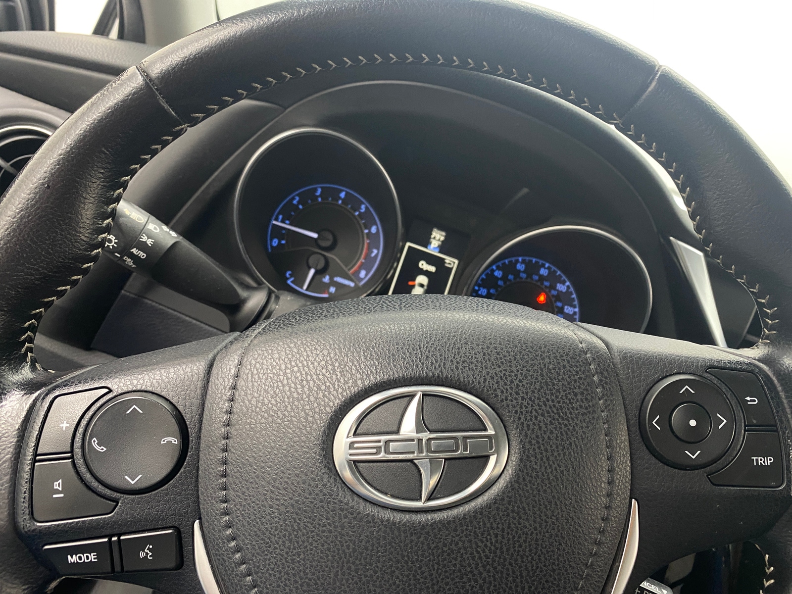 Thumbnail: 2016 Scion iM - 5