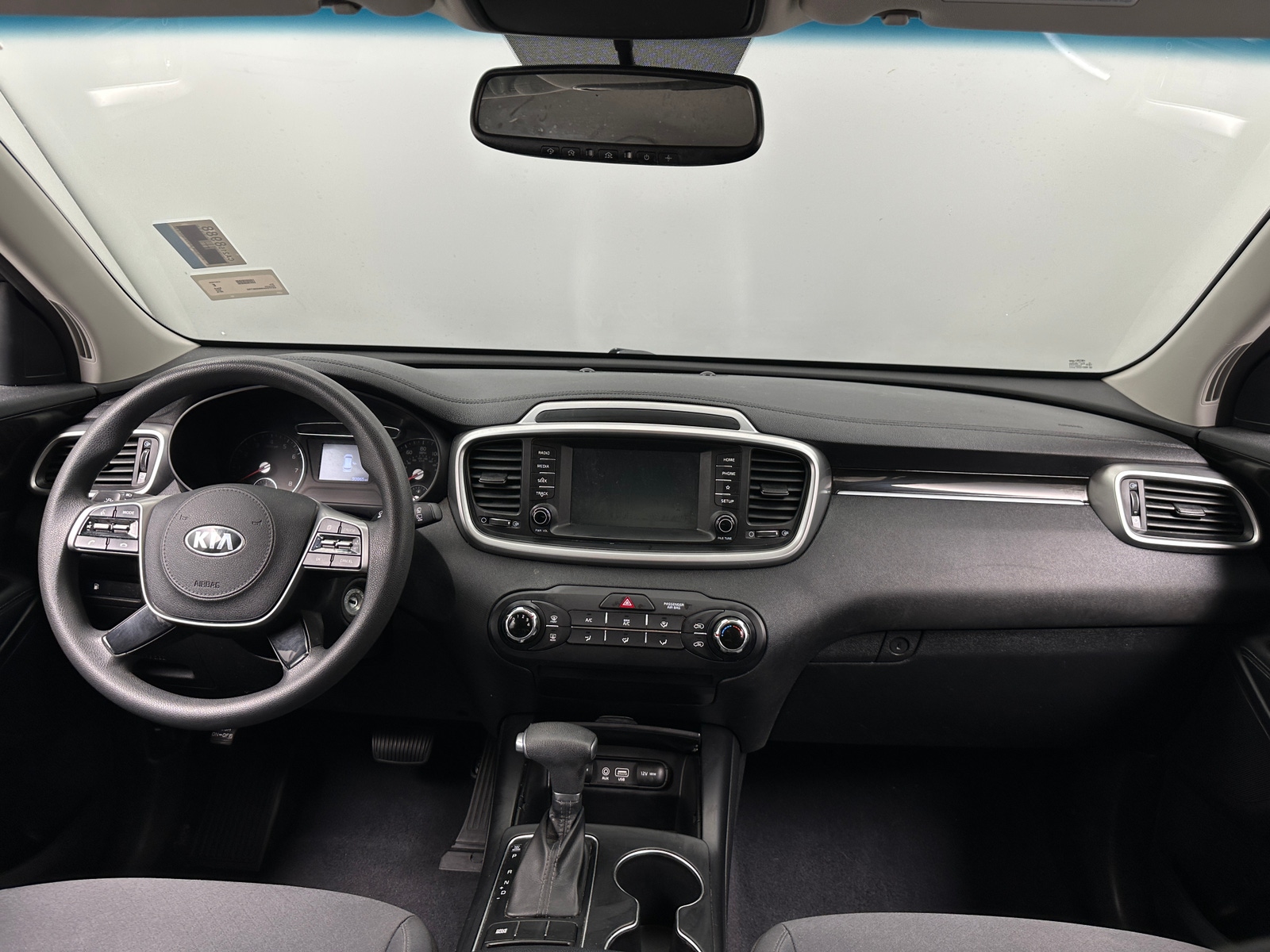 Thumbnail: 2019 Kia Sorento - 3
