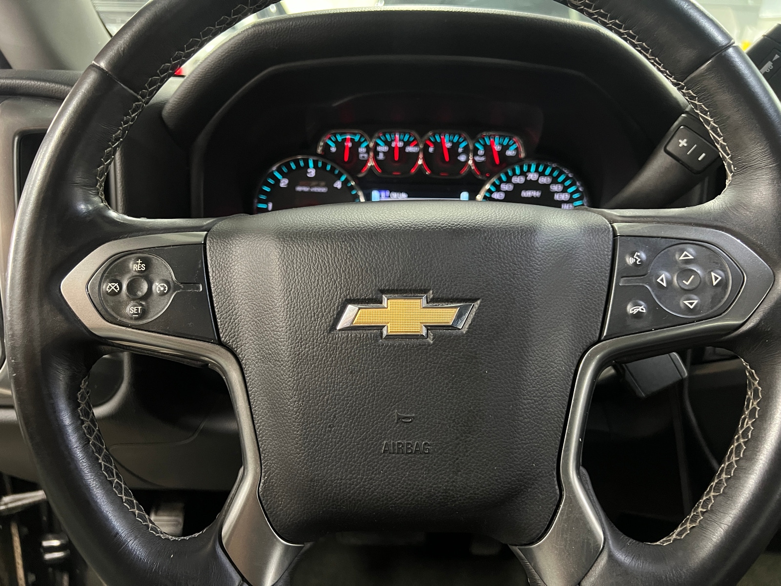 Thumbnail: 2017 Chevrolet Silverado 1500 - 5