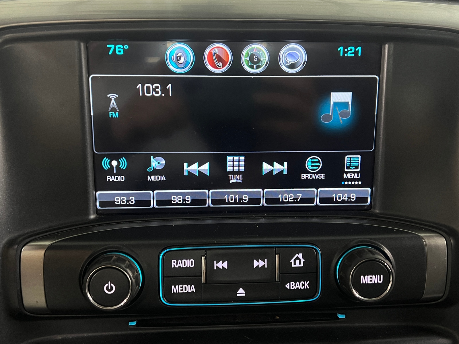 Thumbnail: 2017 Chevrolet Silverado 1500 - 4