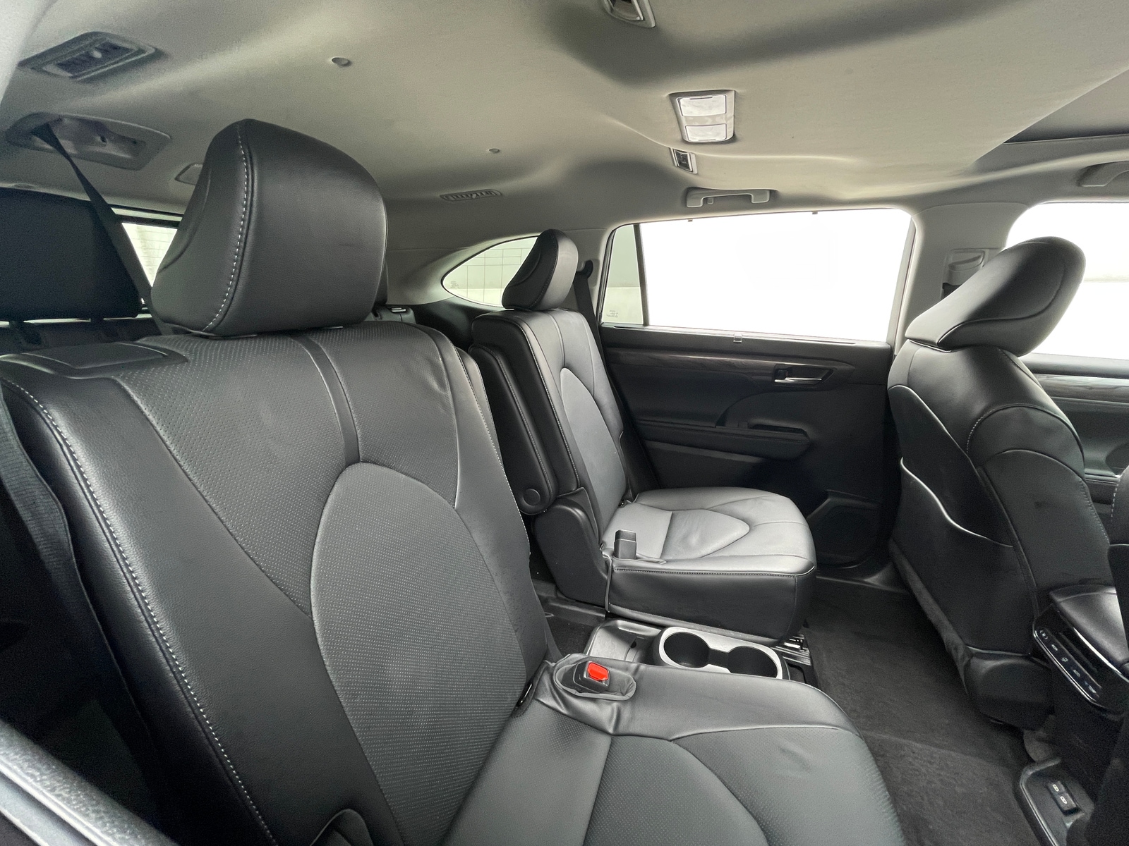Thumbnail: 2023 Toyota Highlander - 5