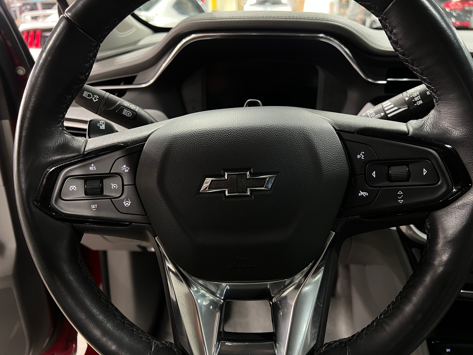 Thumbnail: 2023 Chevrolet Bolt EUV - 4