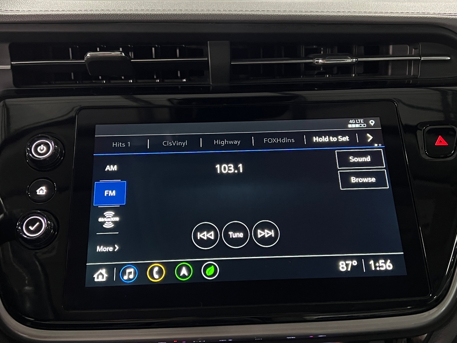 Thumbnail: 2023 Chevrolet Bolt EUV - 3