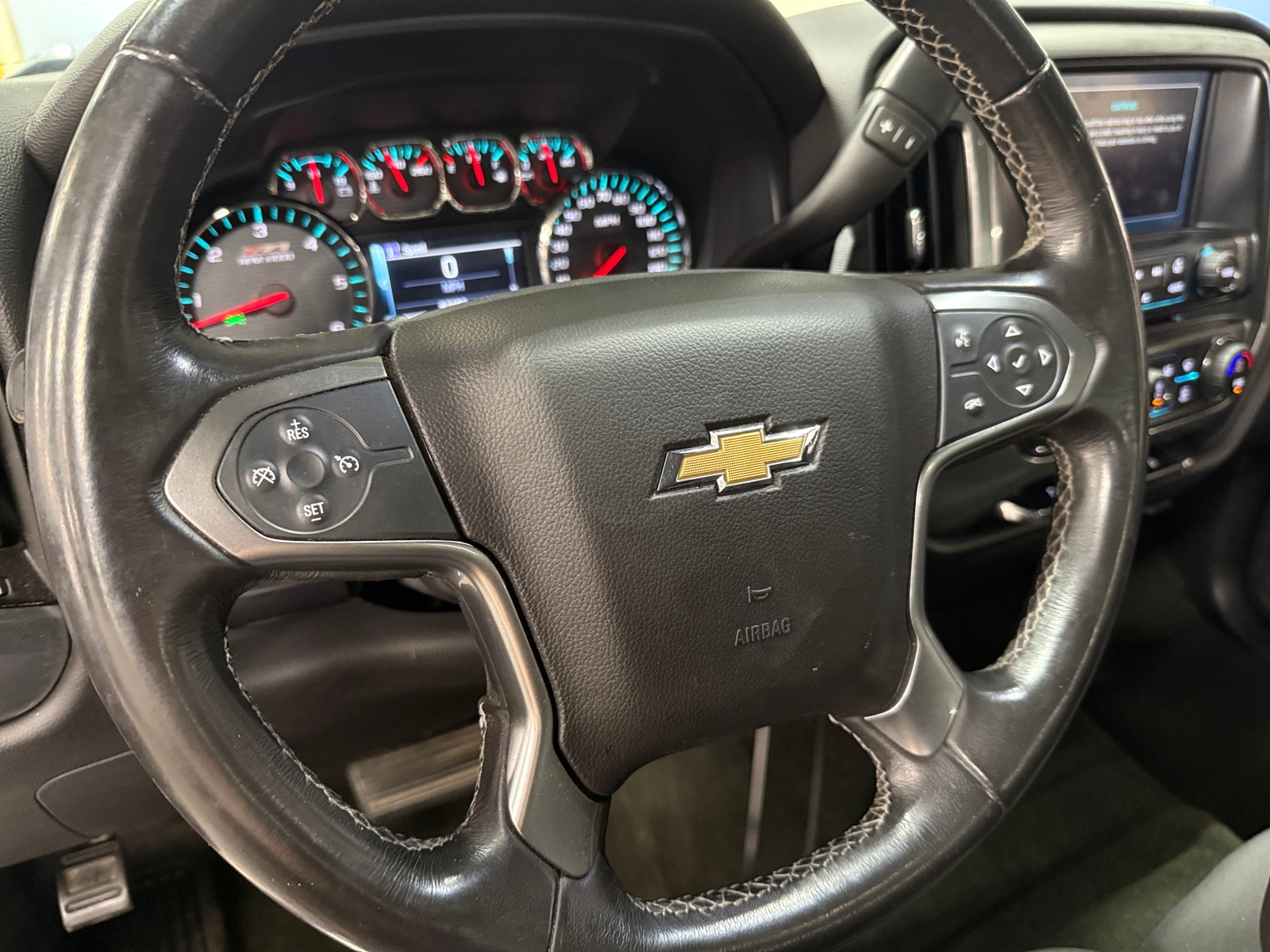 Thumbnail: 2017 Chevrolet Silverado 1500 - 5
