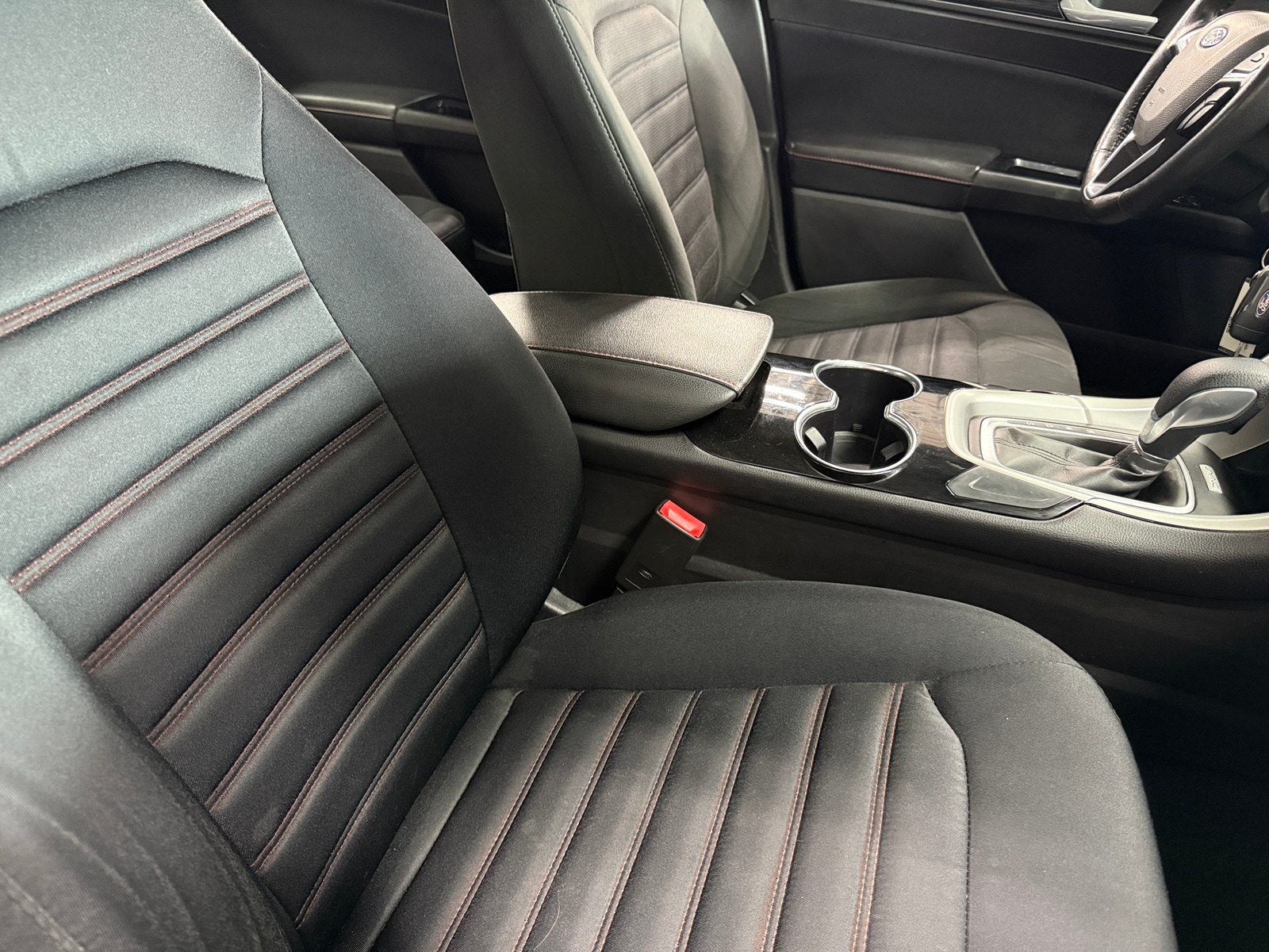 Thumbnail: 2016 Ford Fusion - 2
