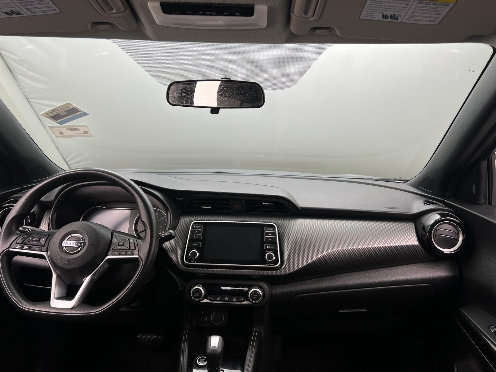 Thumbnail: 2019 Nissan Kicks - 3