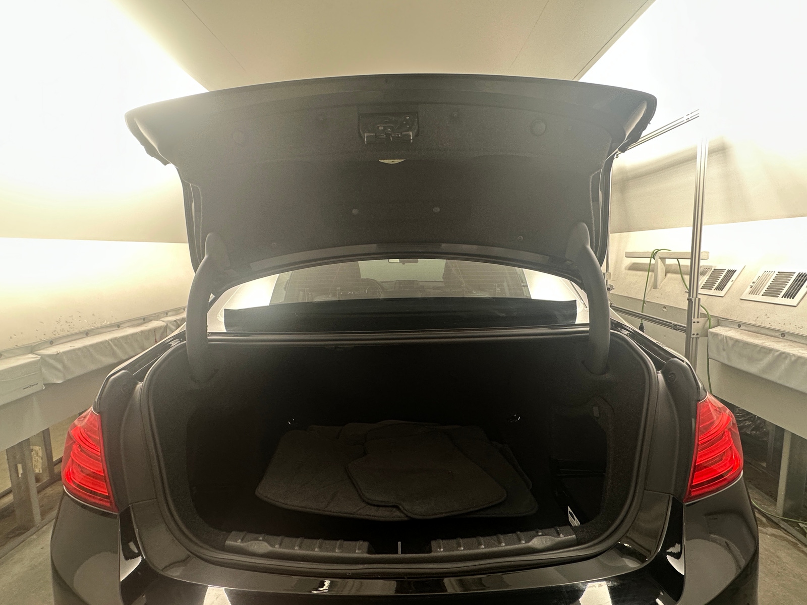 Thumbnail: 2015 BMW 3 Series - 6