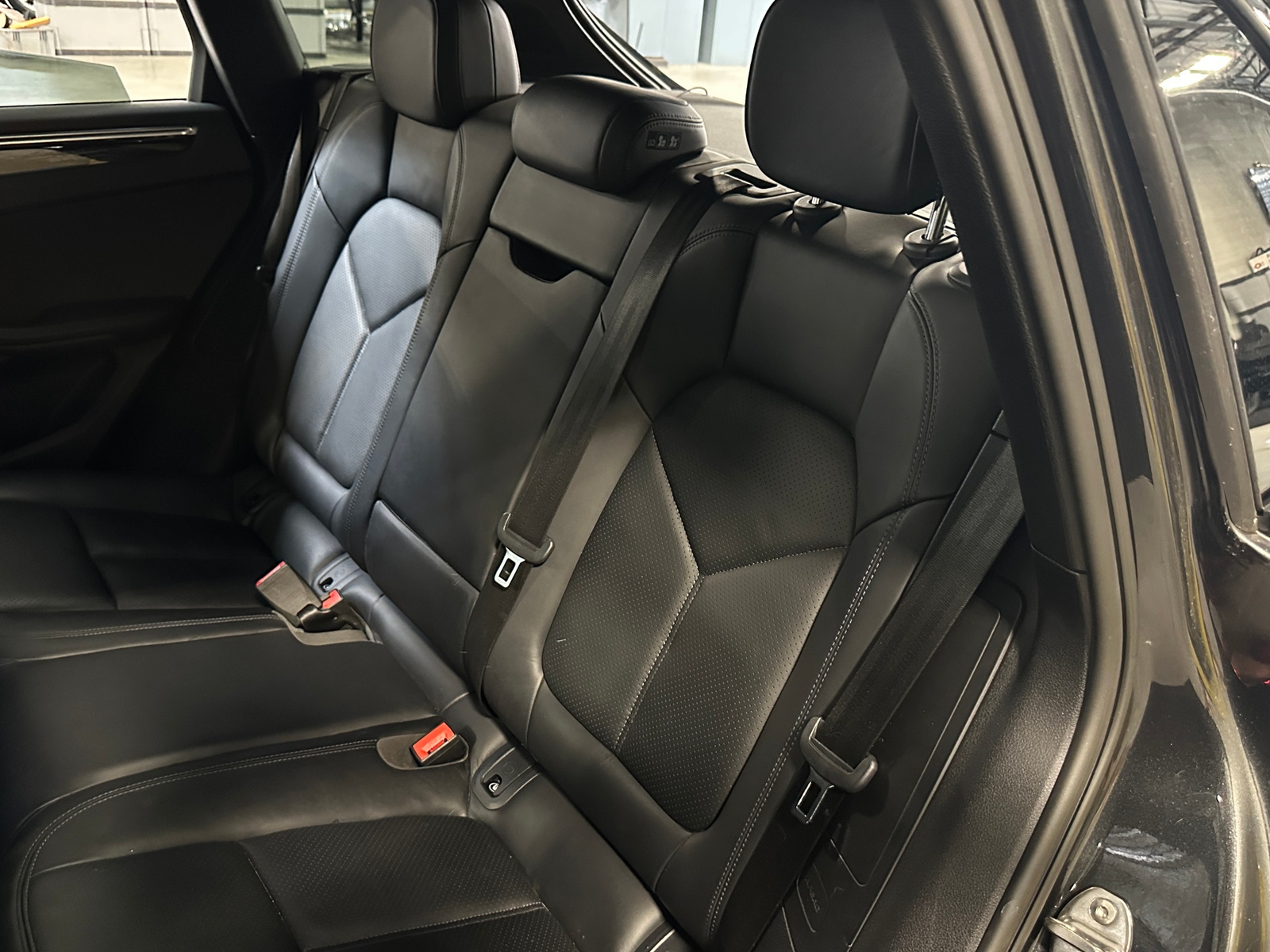 Thumbnail: 2020 Porsche Macan - 5