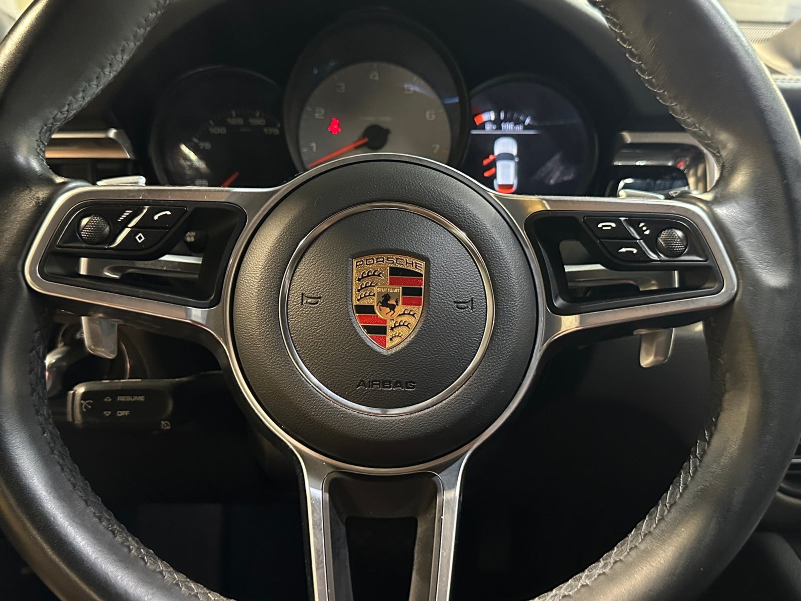 Thumbnail: 2020 Porsche Macan - 4