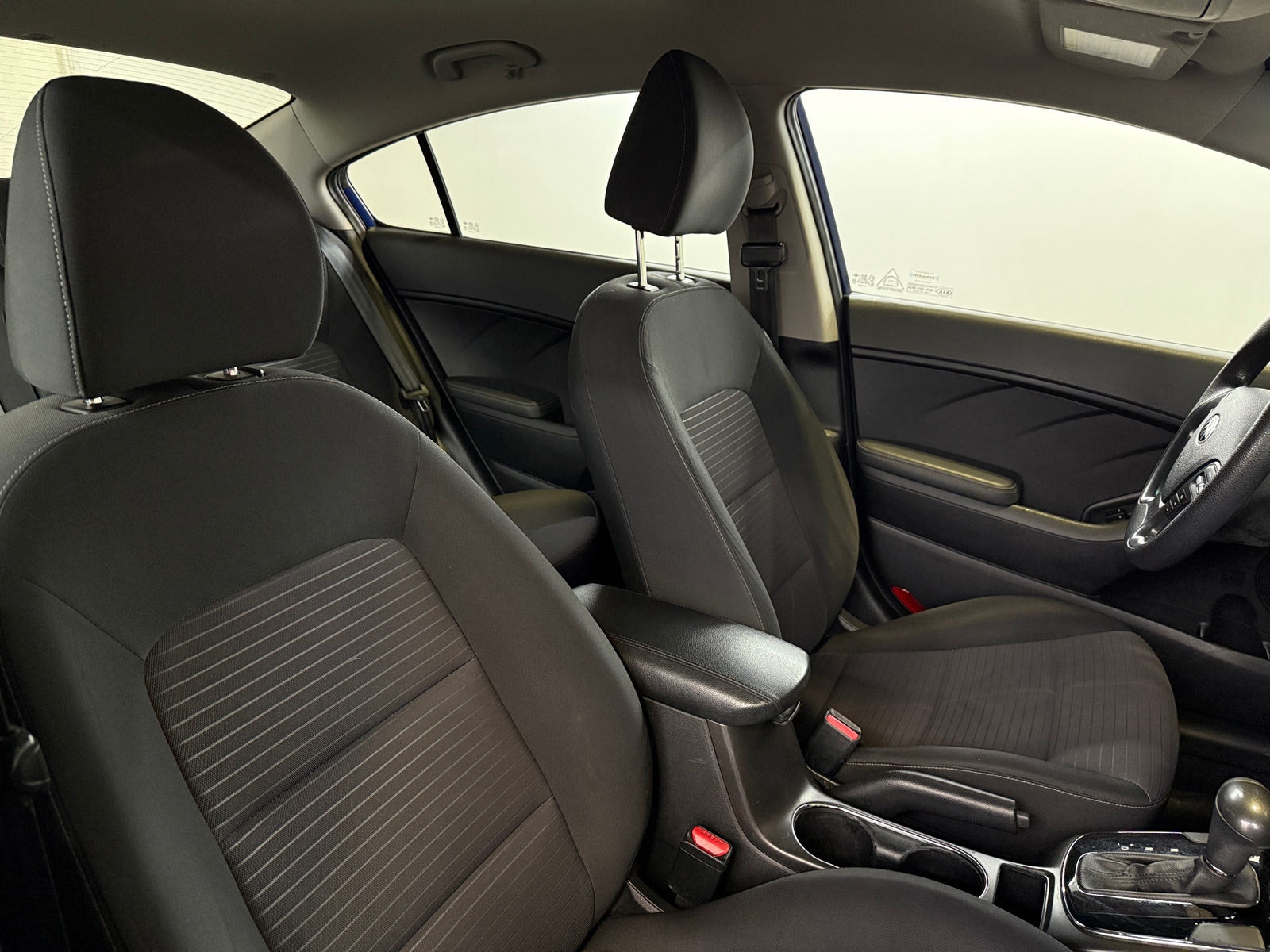 Thumbnail: 2017 Kia Forte - 2