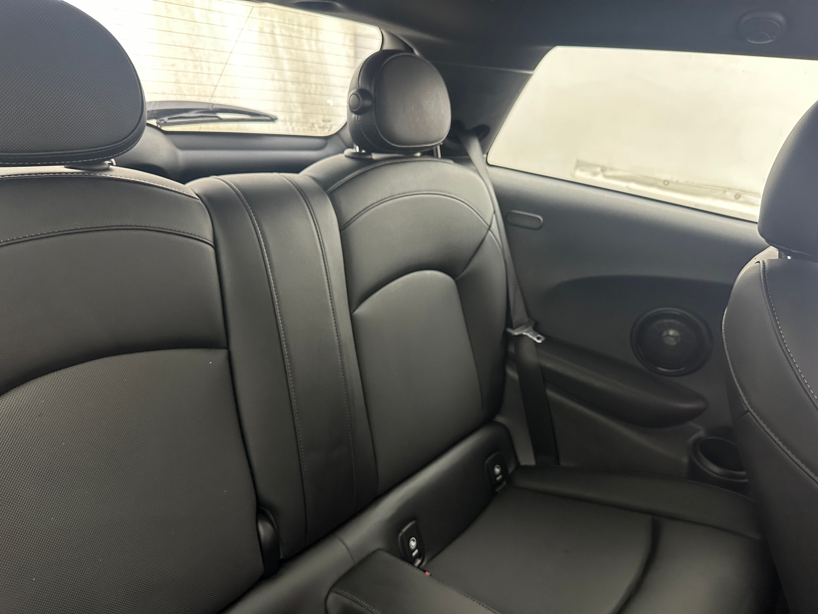 Thumbnail: 2017 MINI Cooper Hardtop - 5