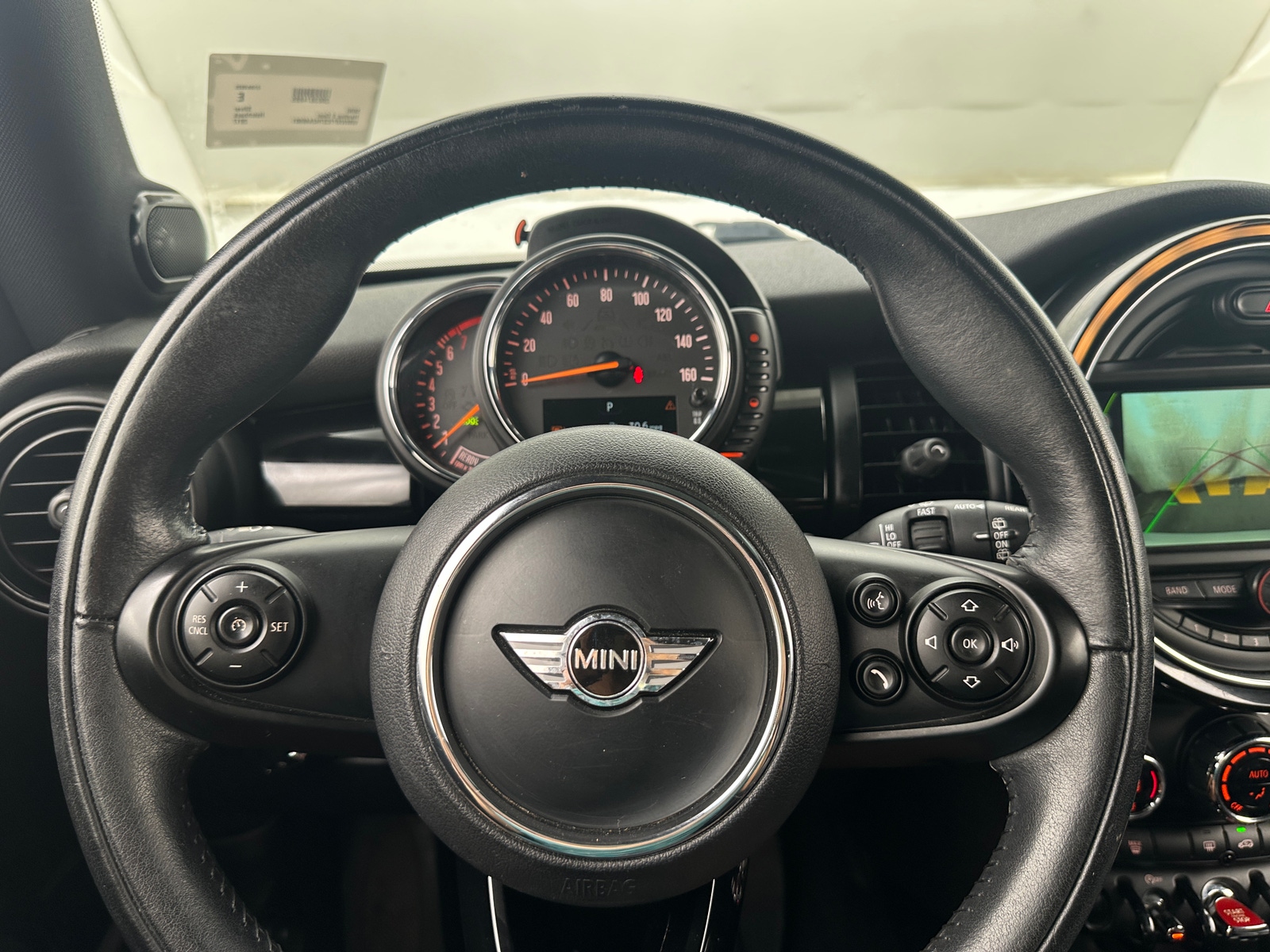 Thumbnail: 2017 MINI Cooper Hardtop - 4