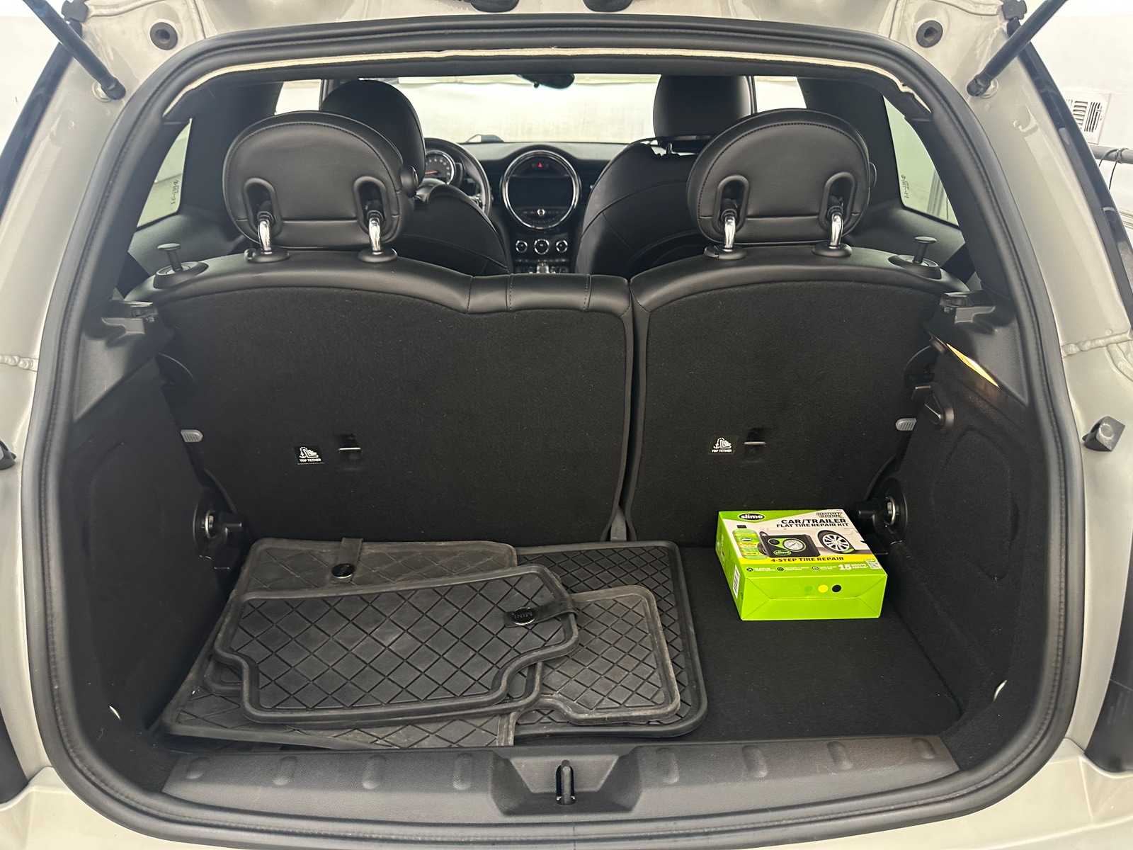 Thumbnail: 2017 MINI Cooper Hardtop - 6