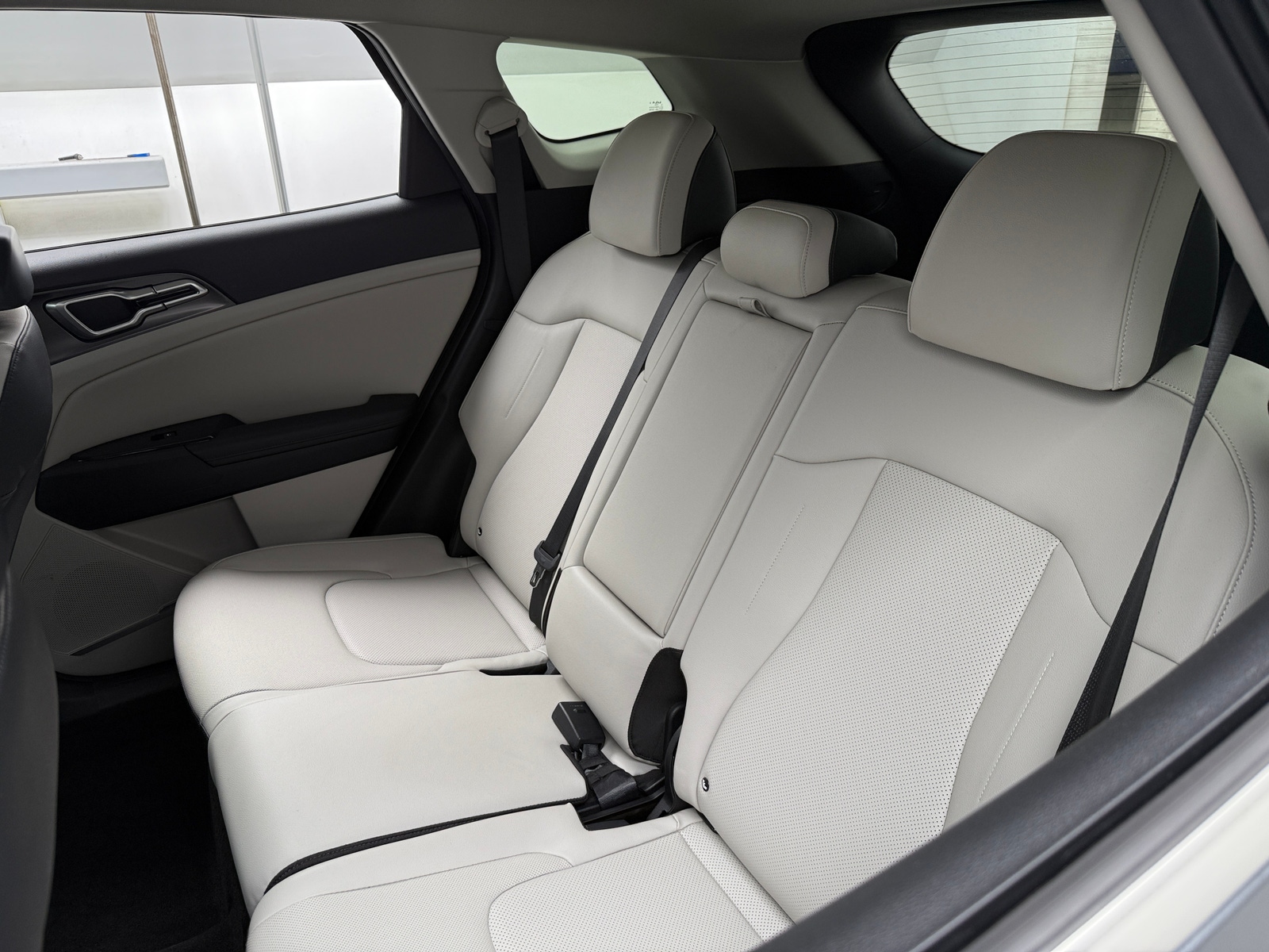 Thumbnail: 2023 Kia Sportage - 5