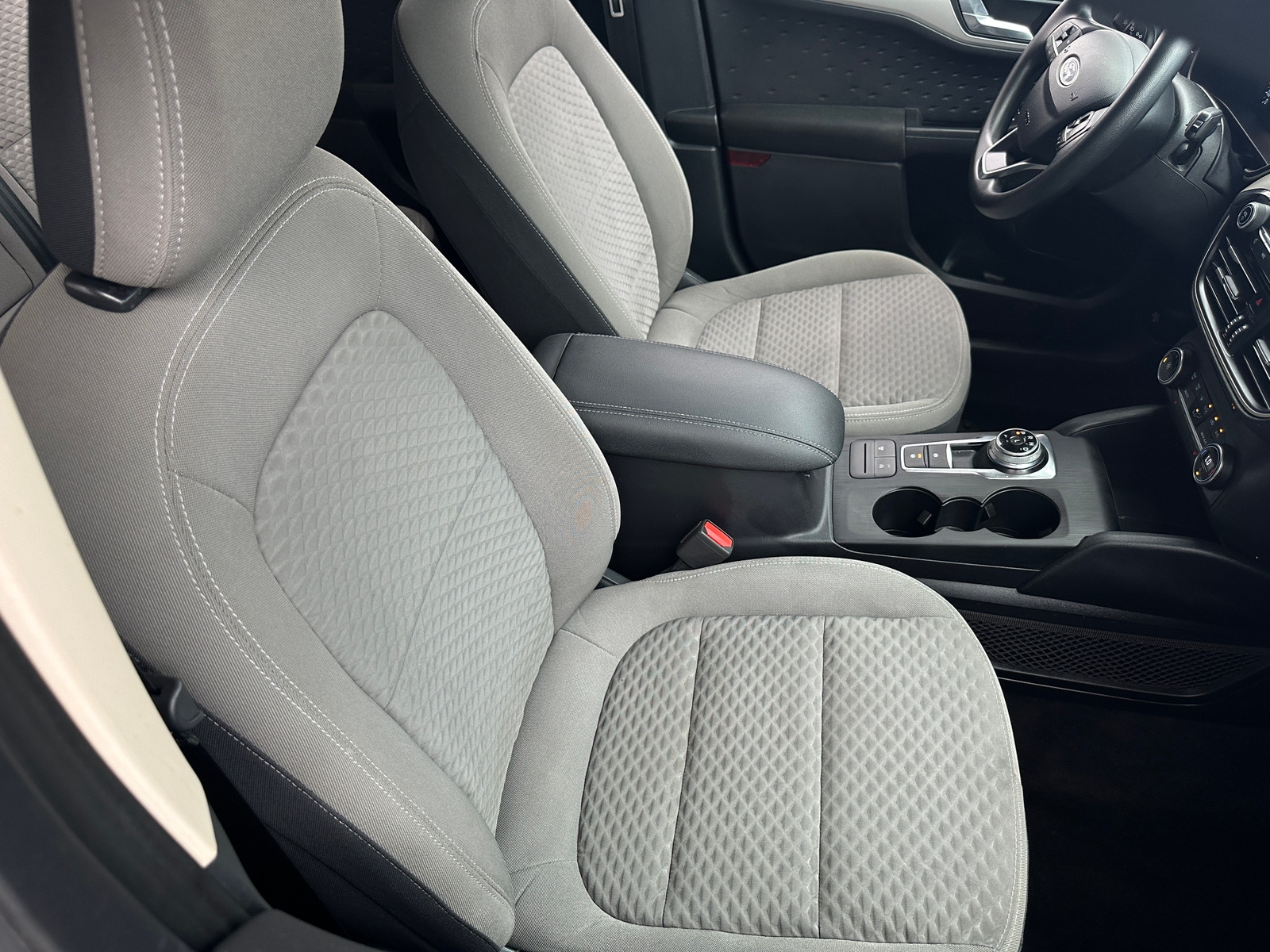 Thumbnail: 2020 Ford Escape - 2