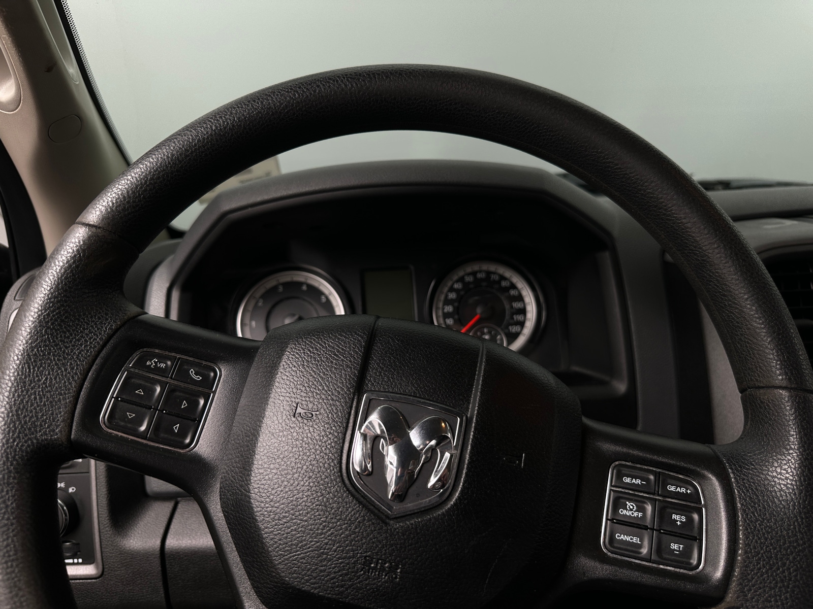 Thumbnail: 2019 RAM 1500 Classic - 4